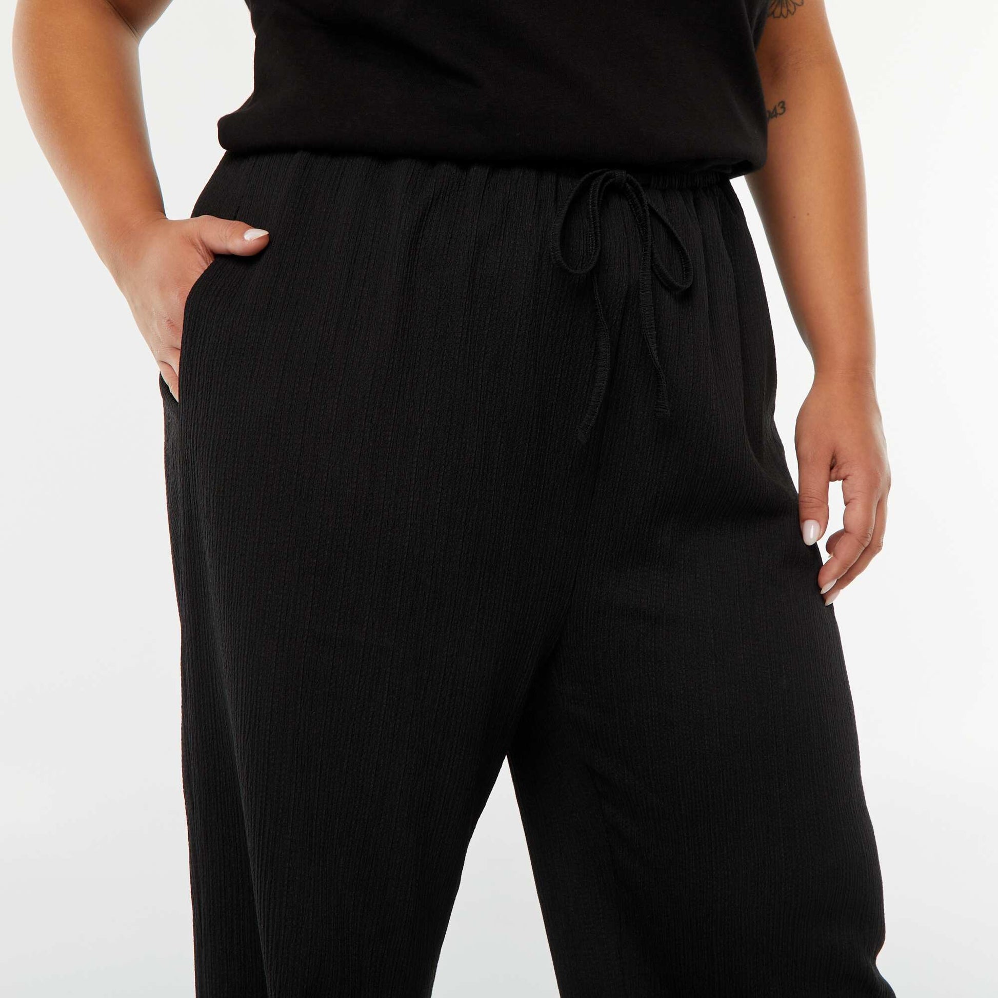 Pantalon wide leg en maille plissée NOIR