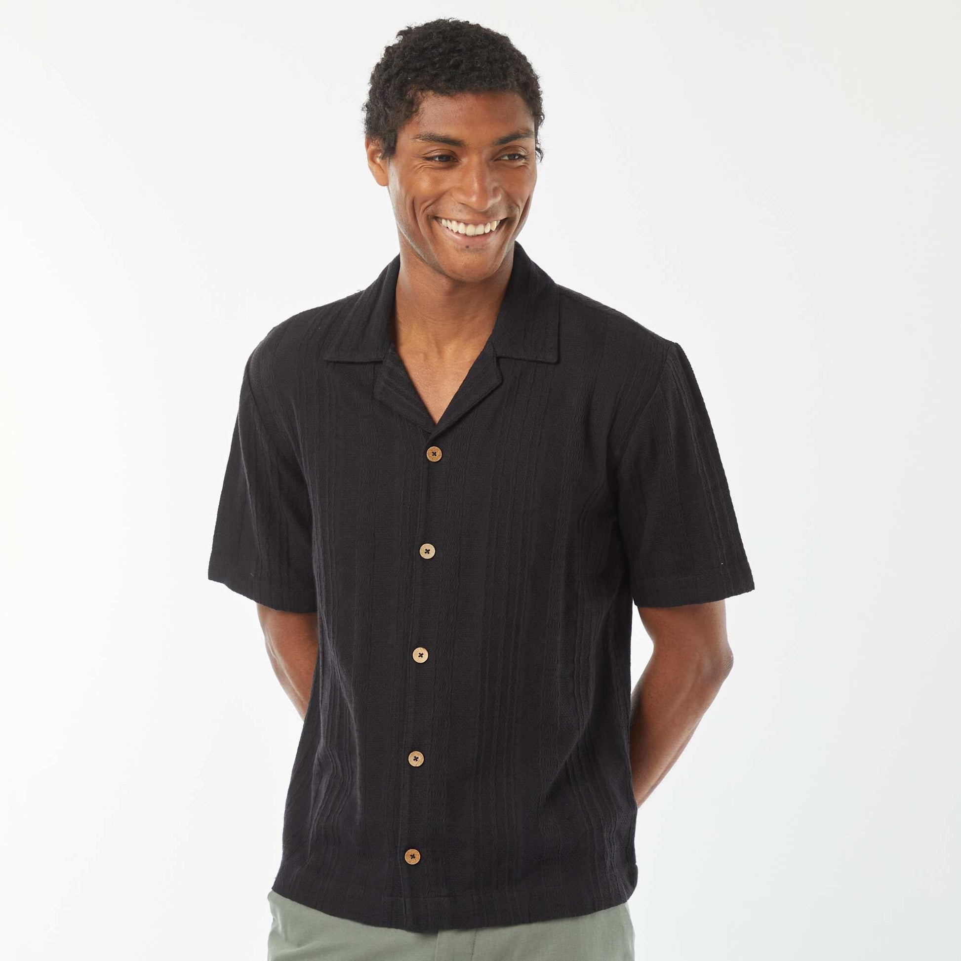 Chemise manches courtes en maille fantaisie NOIR