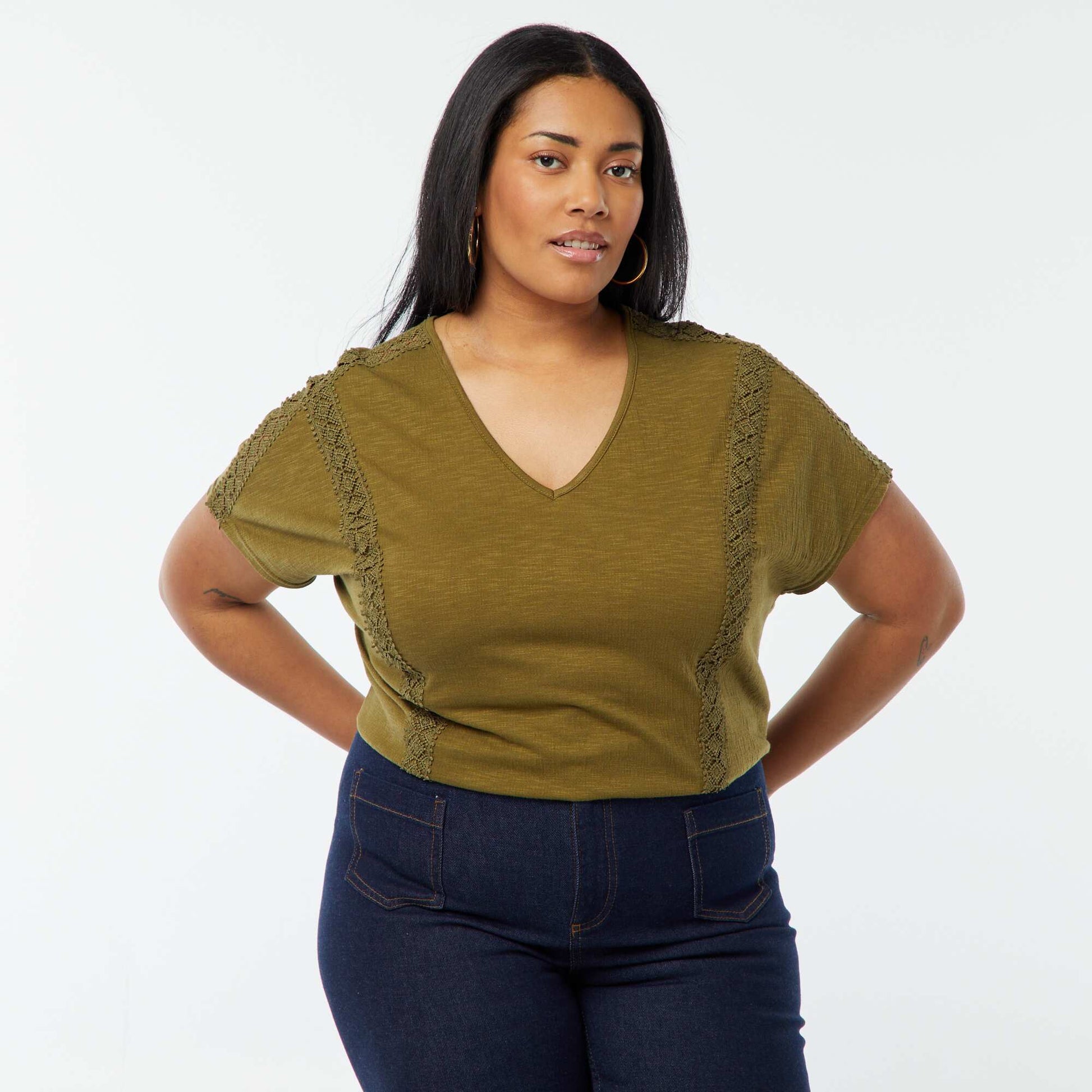 Blouse matière crêpée avec broderies KAKI