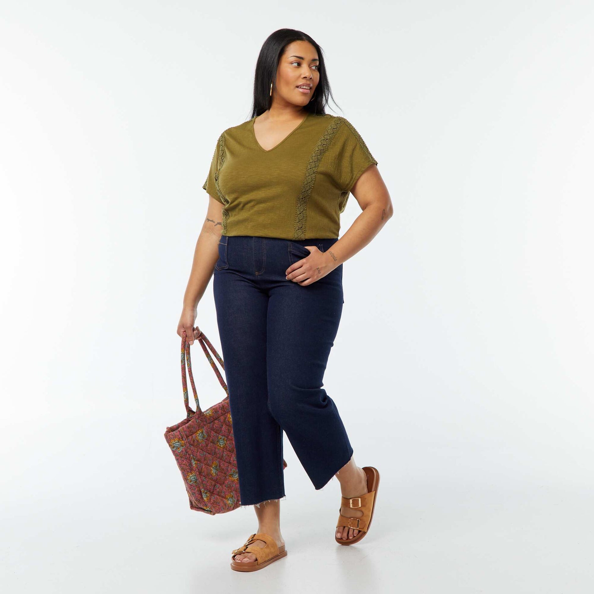 Blouse matière crêpée avec broderies KAKI