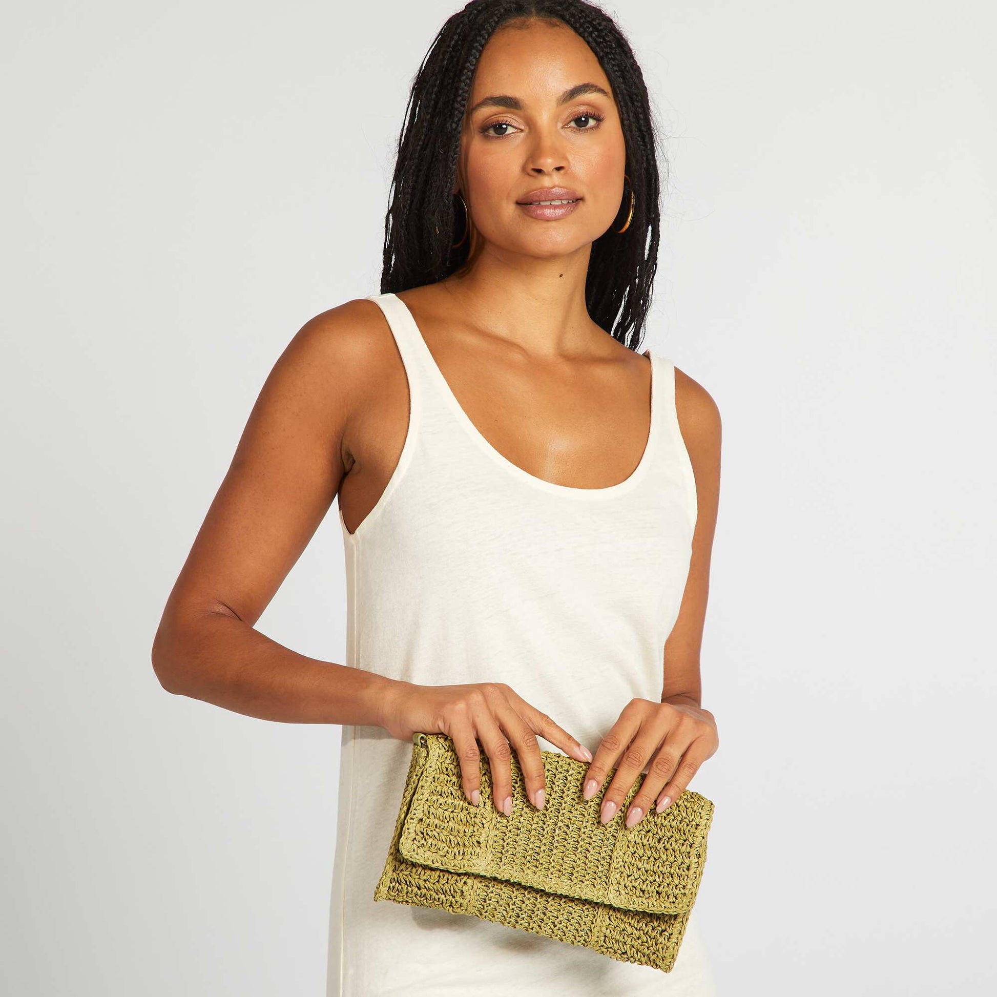 Pochette en raphia avec bandoulière KAKI