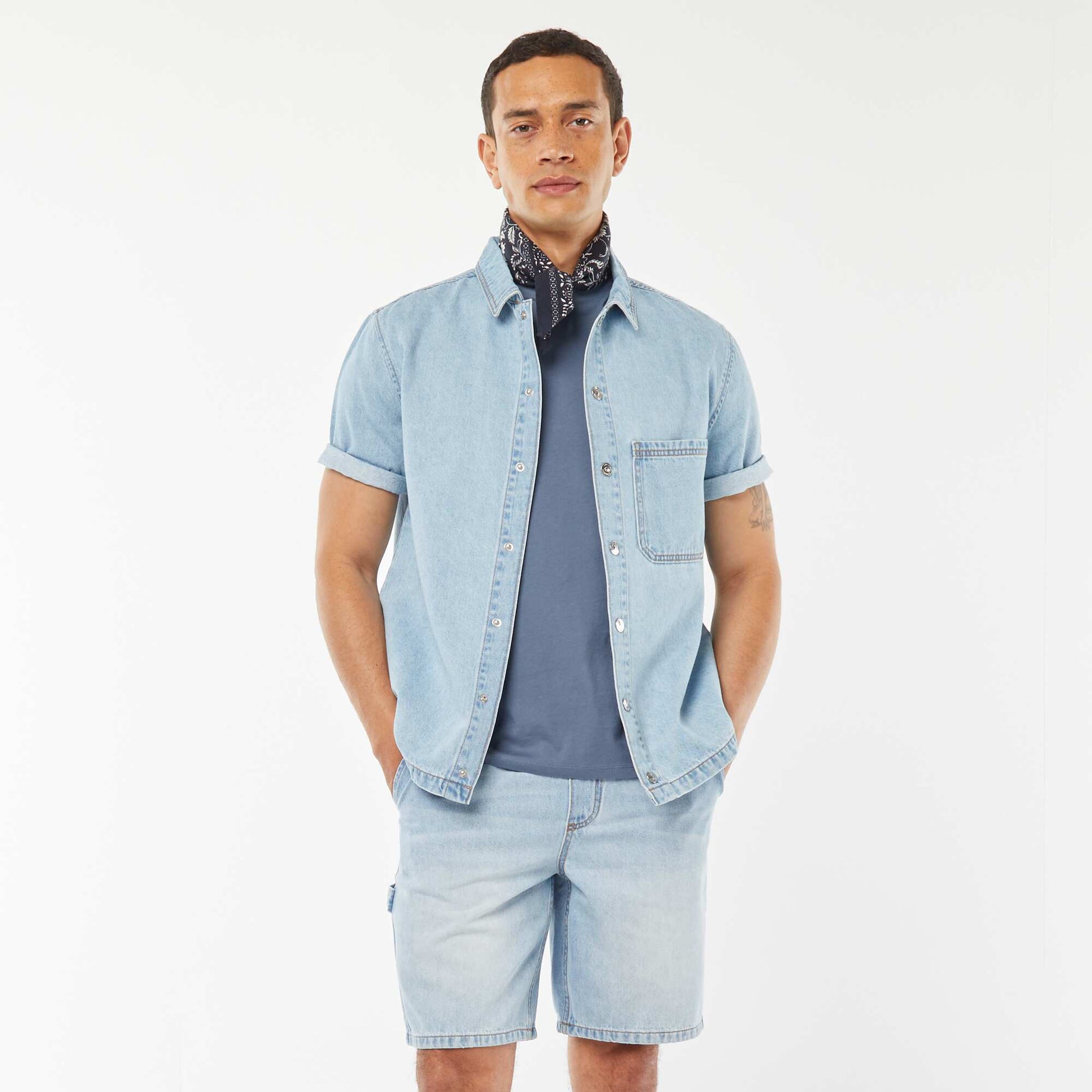 Bermuda en jean avec poches TRIPLE STONE