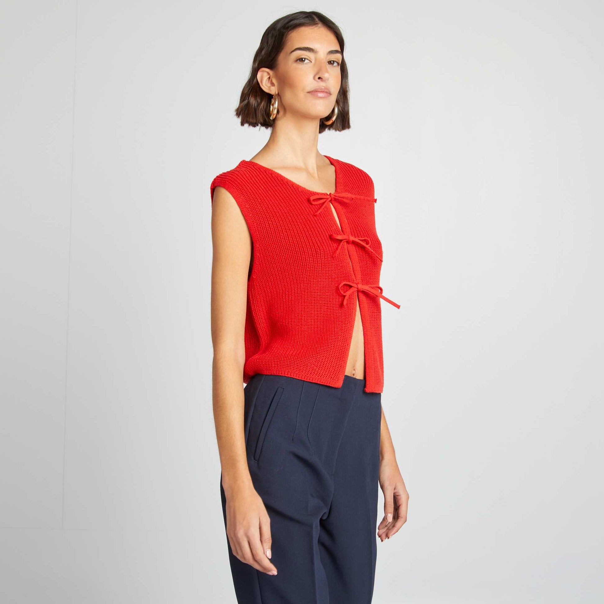 Gilet sans manches avec liens à nouer ROUGE