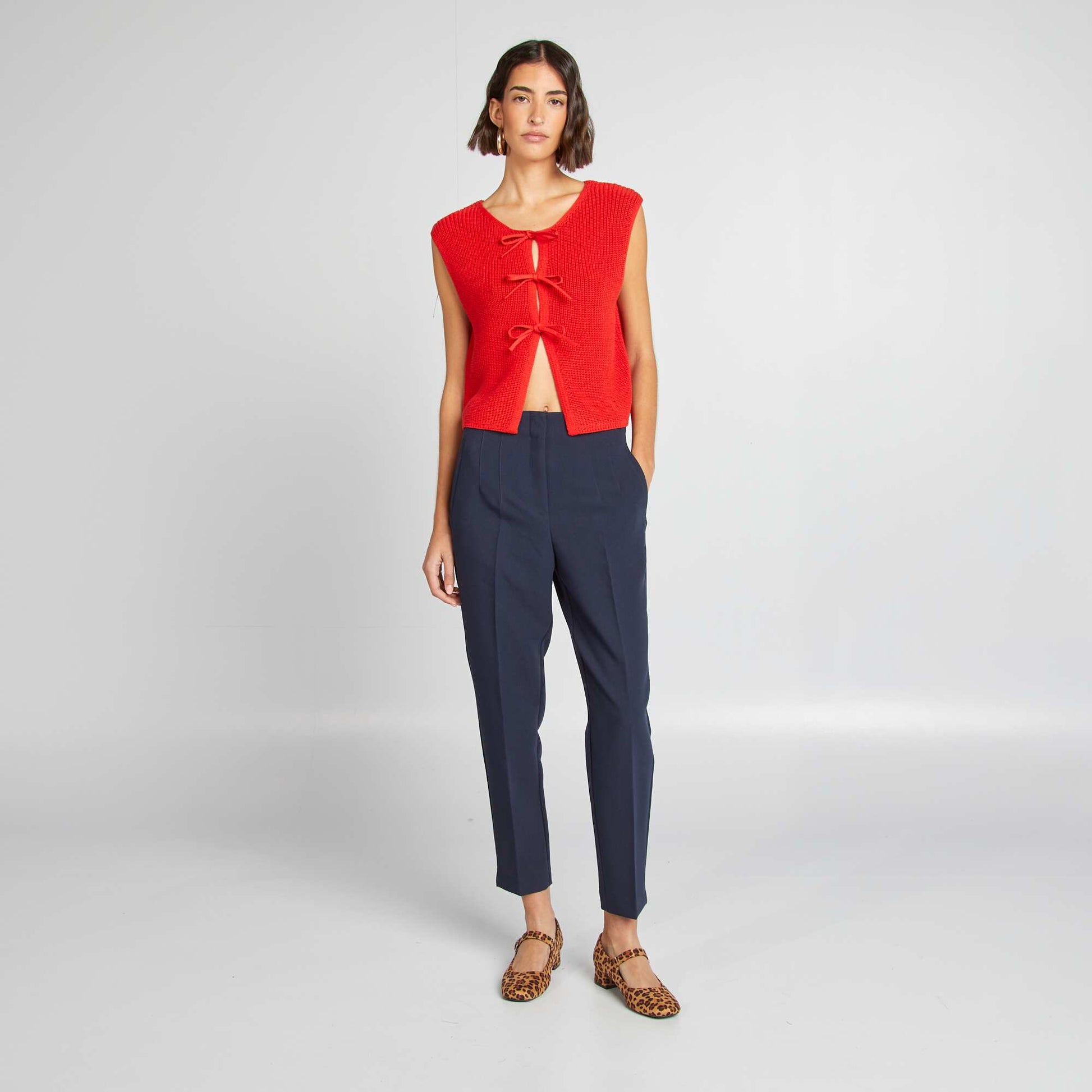 Gilet sans manches avec liens à nouer ROUGE