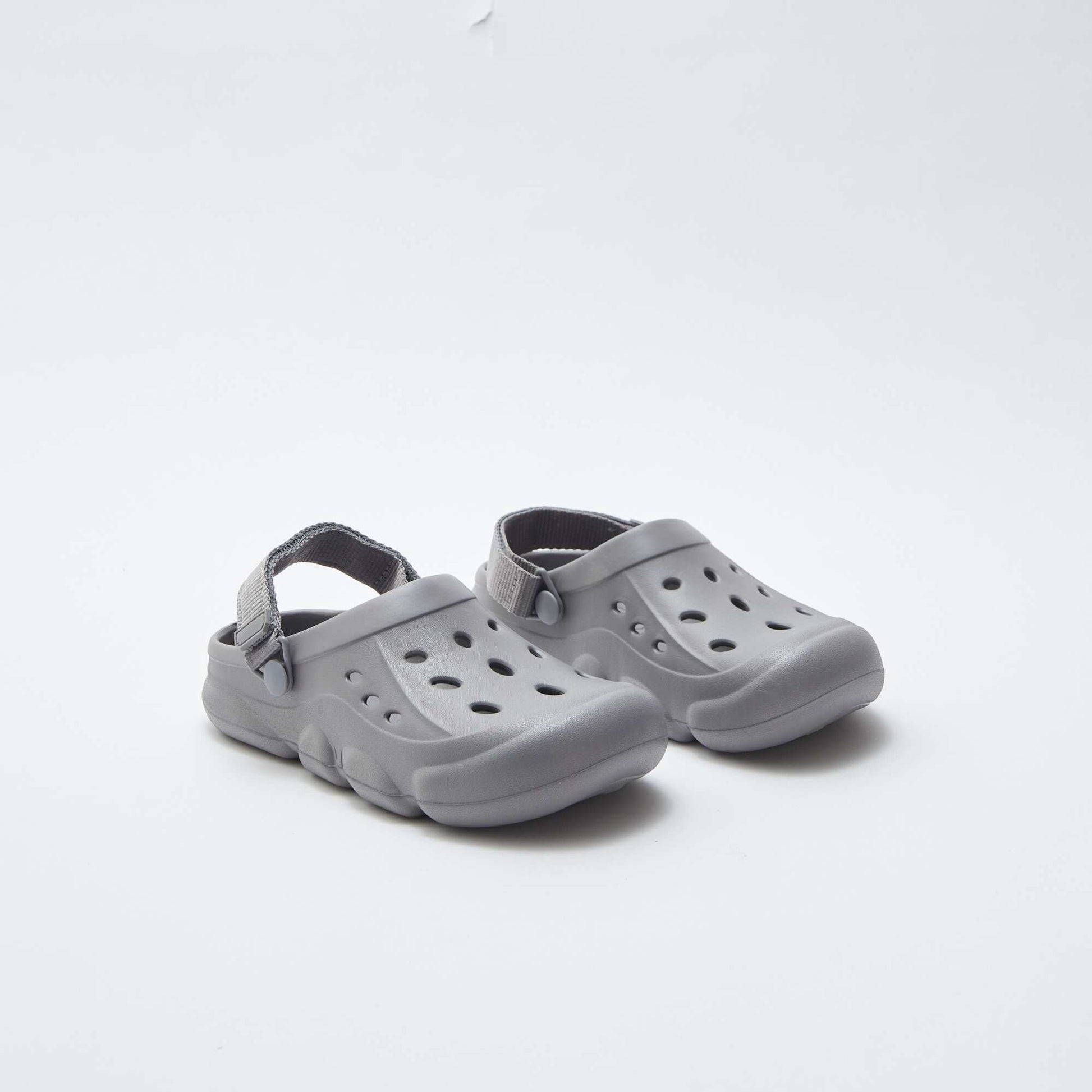 Sabots unis en plastique moulé GRIS
