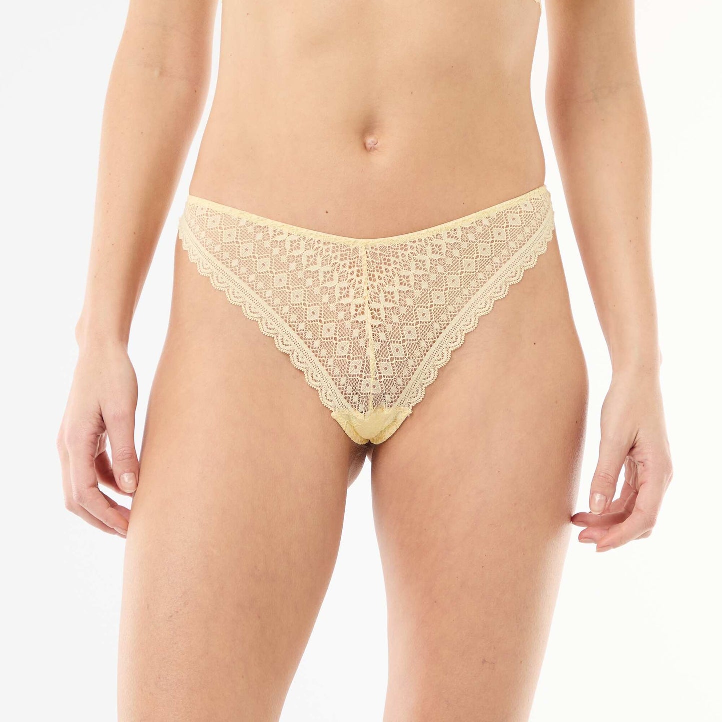 Tanga en dentelle JAUNE
