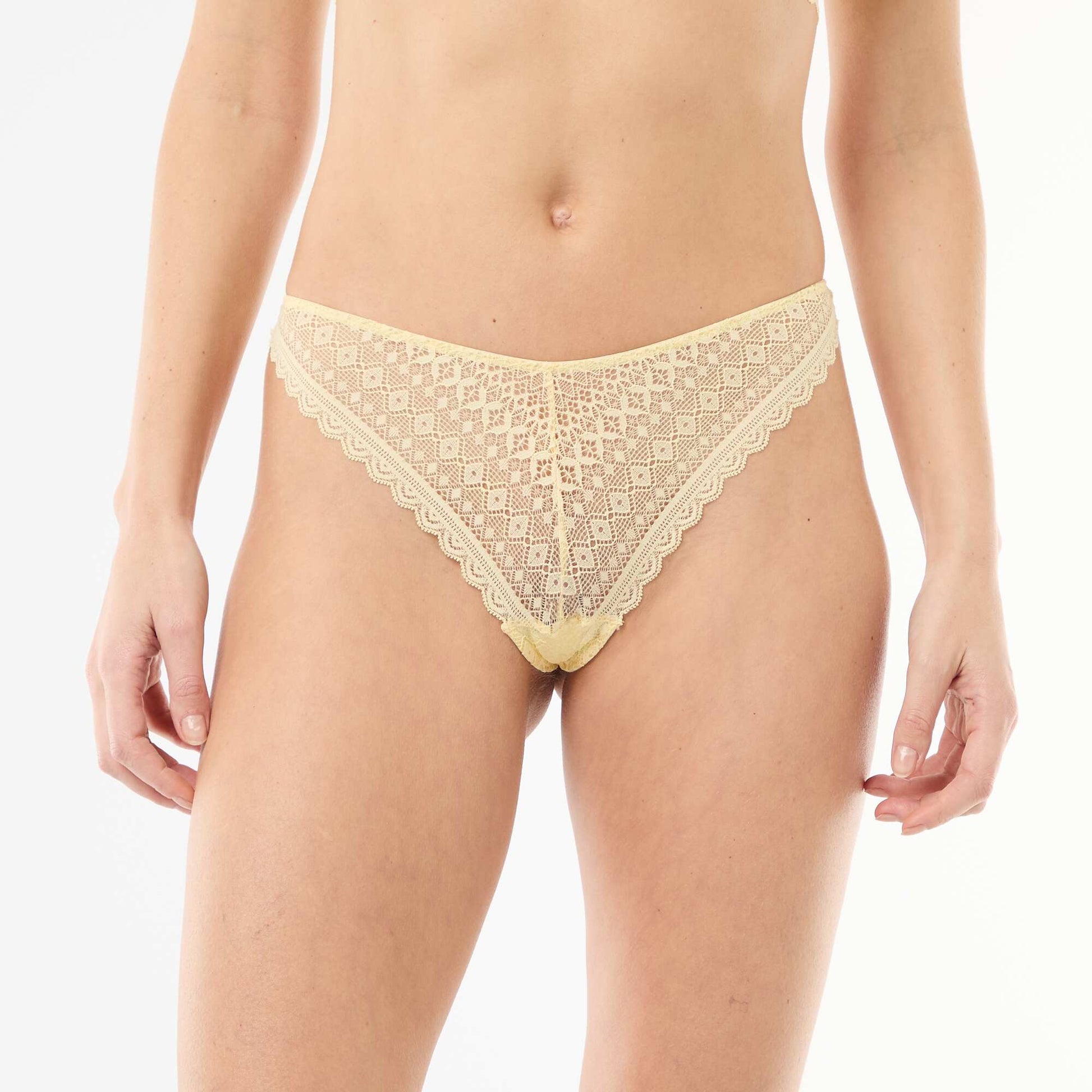 Tanga en dentelle JAUNE