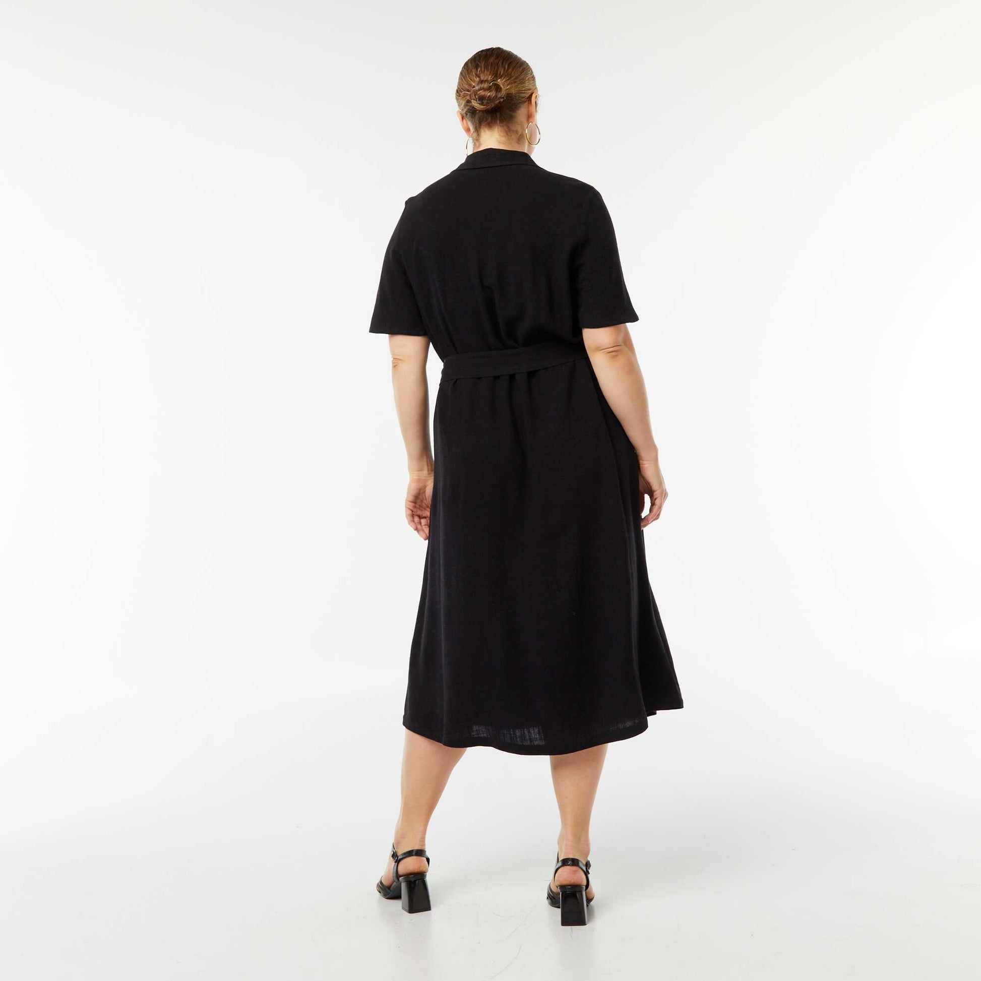 Robe longue à manches courtes avec ceinture NOIR
