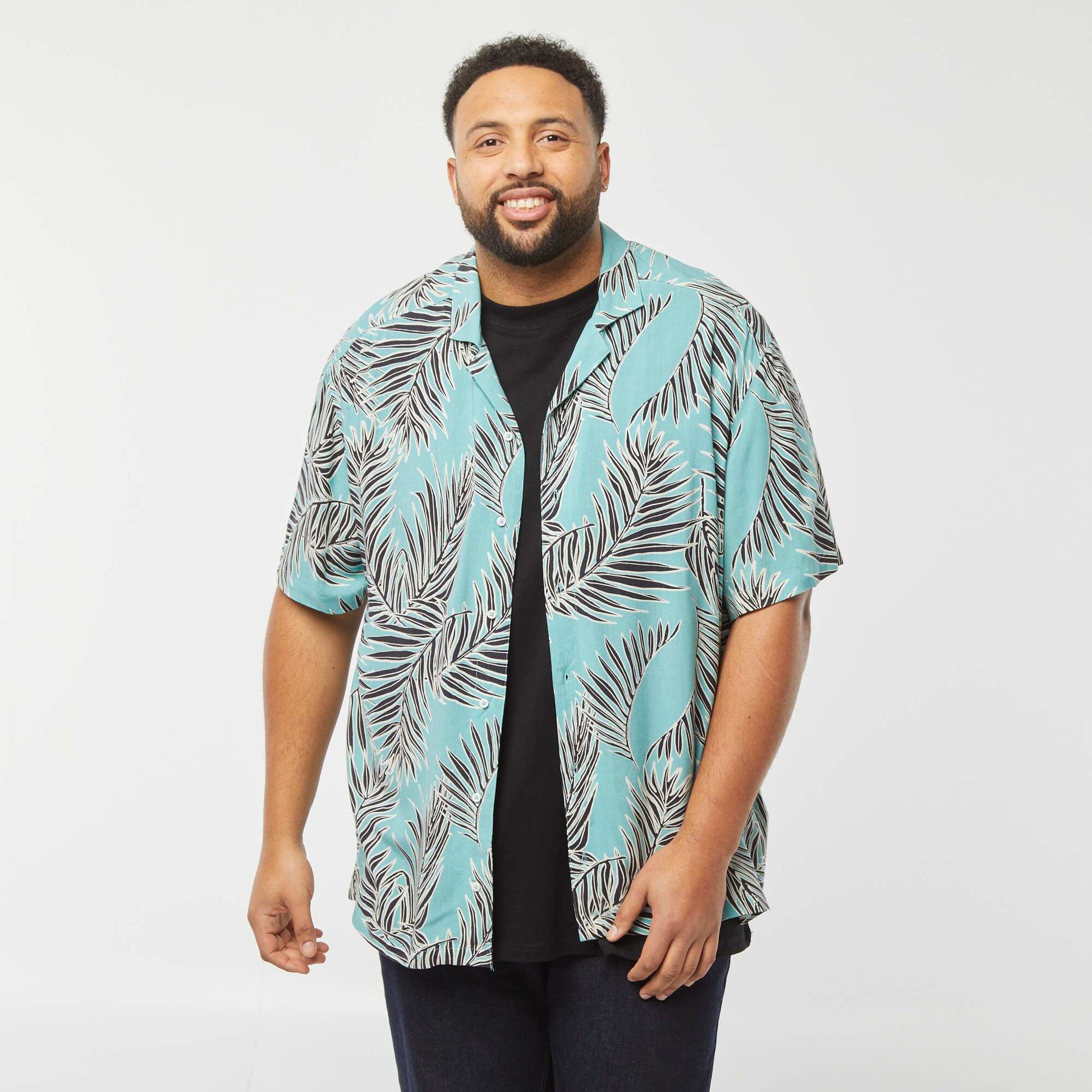 chemise manchzes courtes à motif BLEU