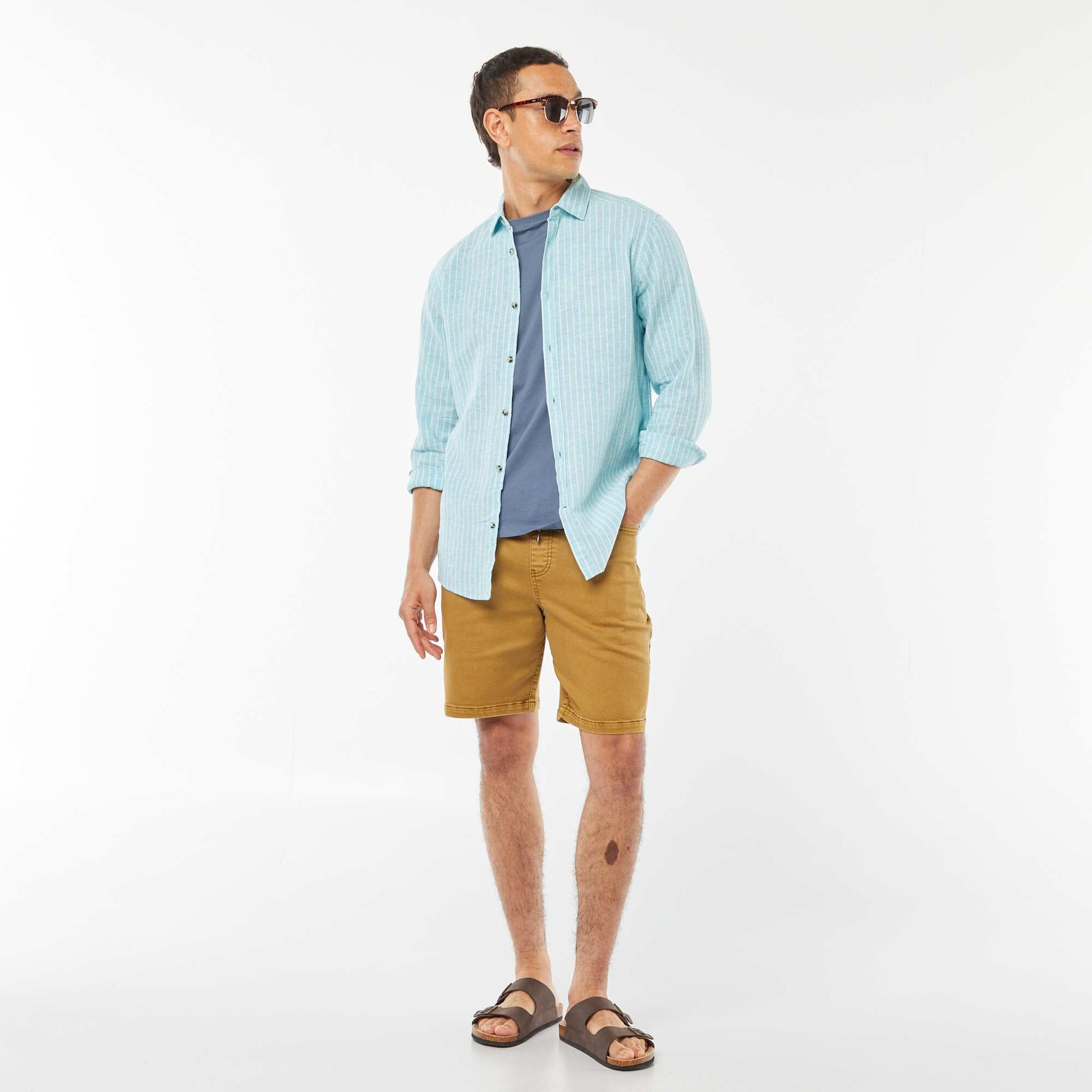 Bermuda uni avec taille élastiquée et cordons de serrage VERT