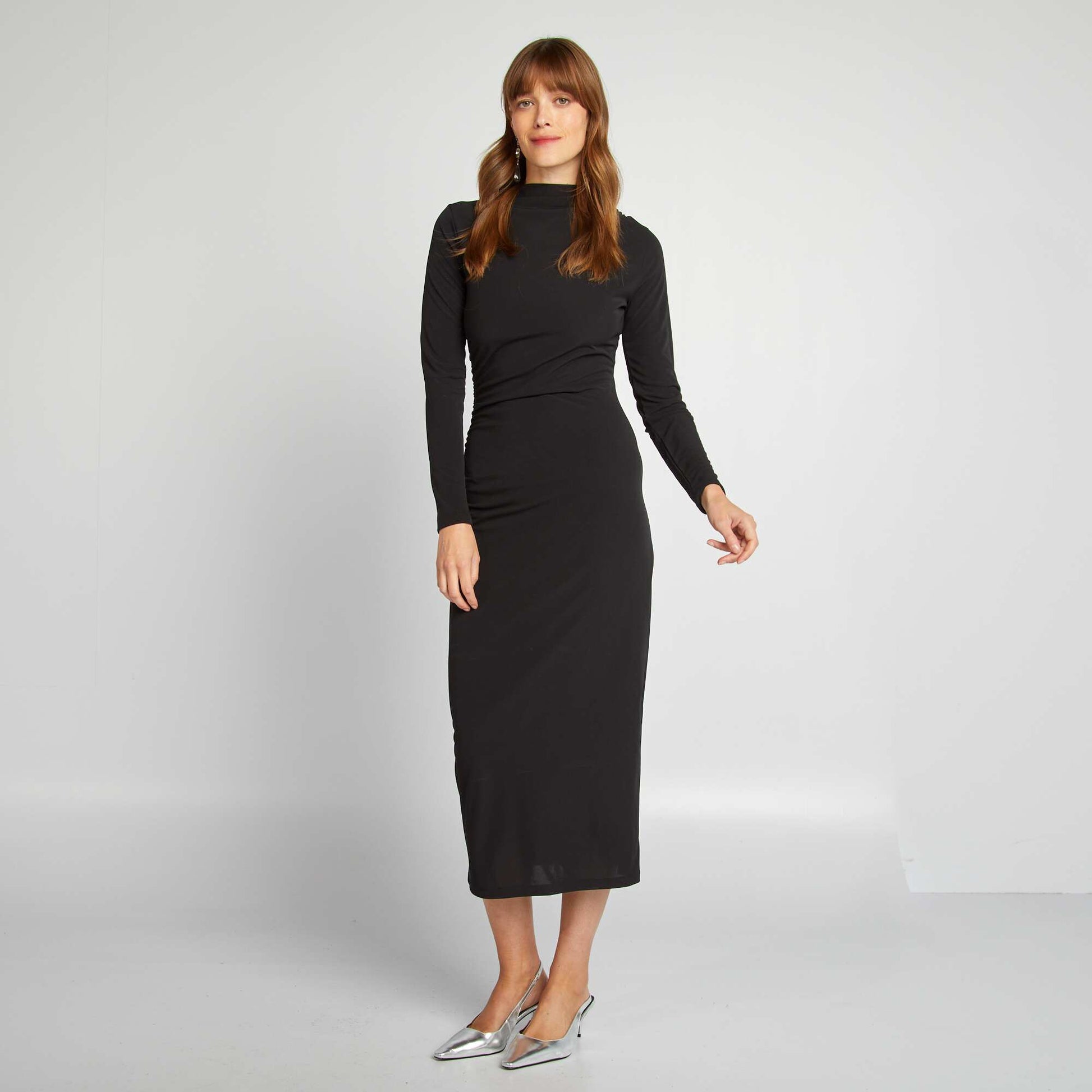 Robe longue ajust e drap e noir