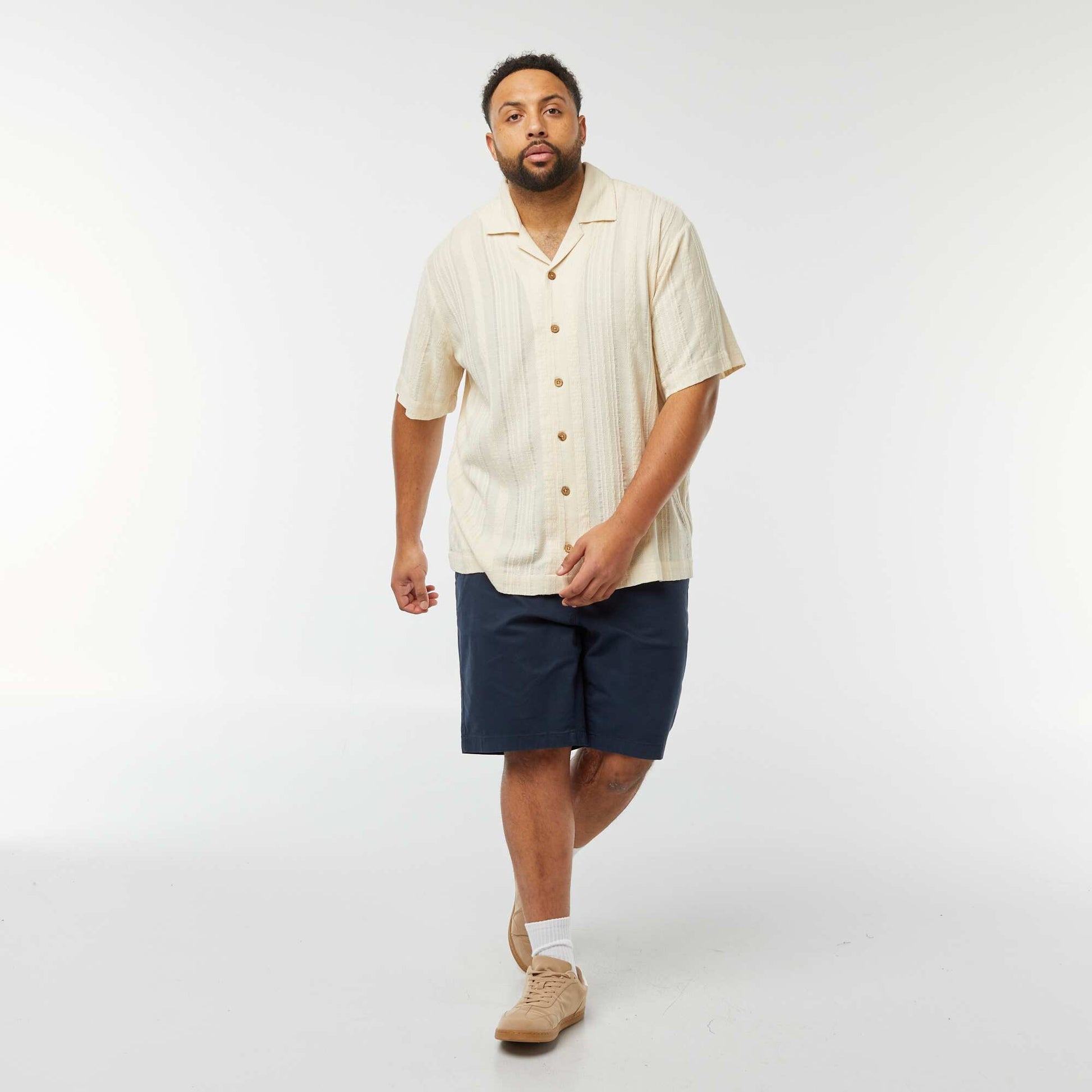 Chemise avec matière fantaisie à manches courtes BLANC