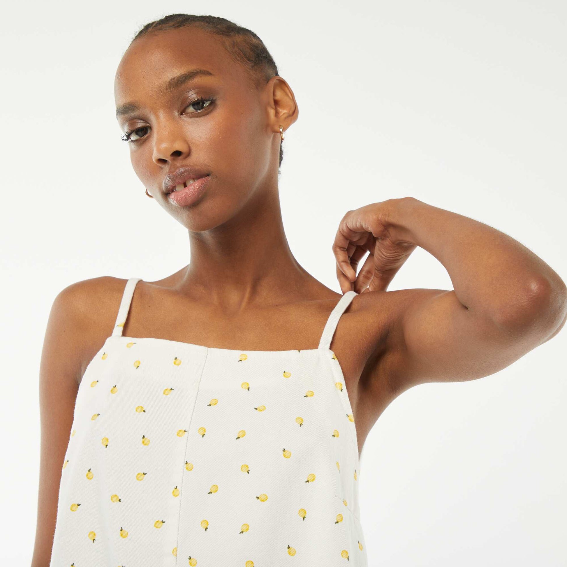 Combinaison short avec dos nu BLANC IMPRIMé