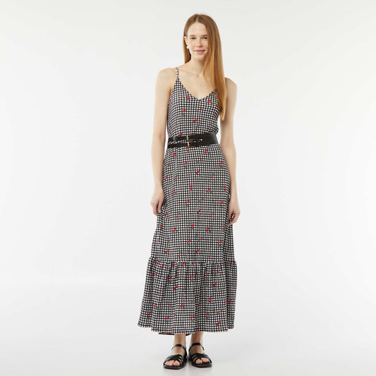 Robe longue à fines bretelles en matière gaufrée NOIR