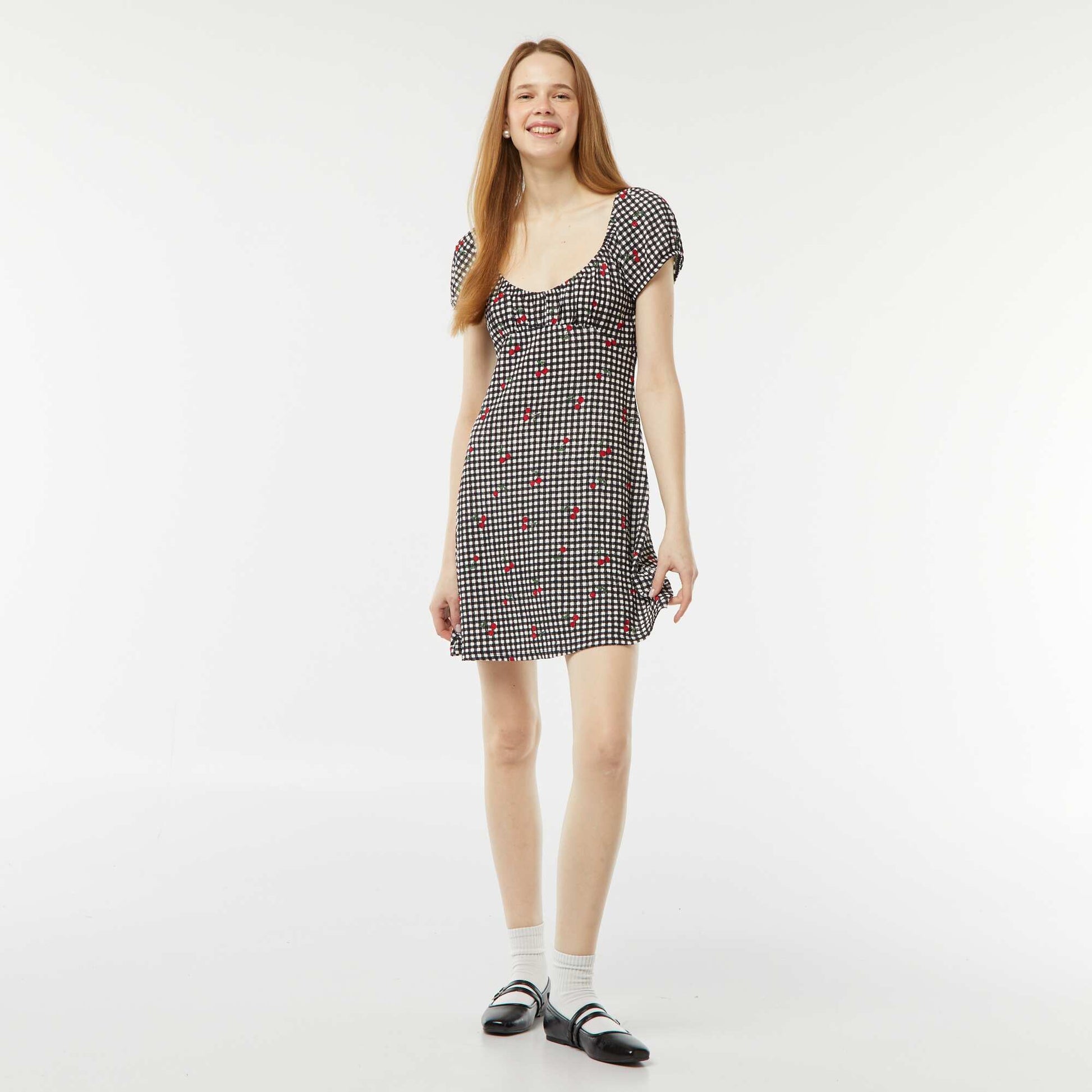 Robe courte en matière gaufrée à manches courtes NOIR VICHY