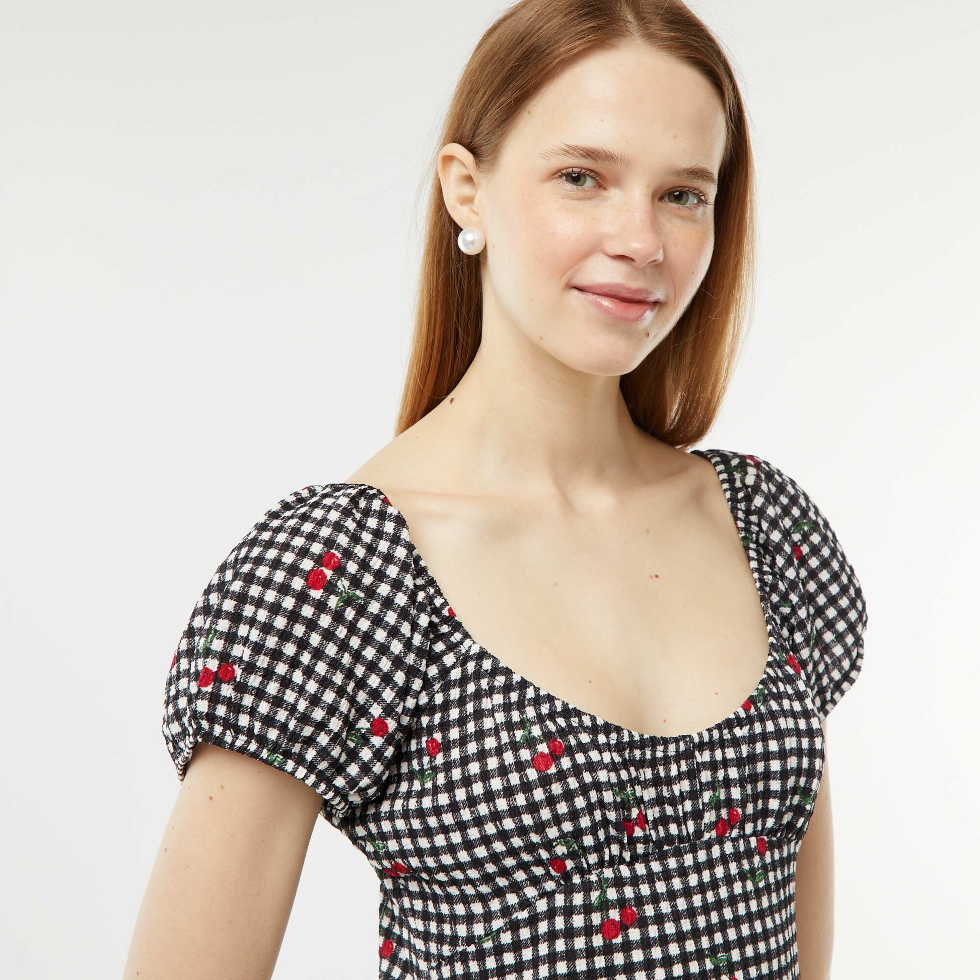 Robe courte en matière gaufrée à manches courtes NOIR VICHY