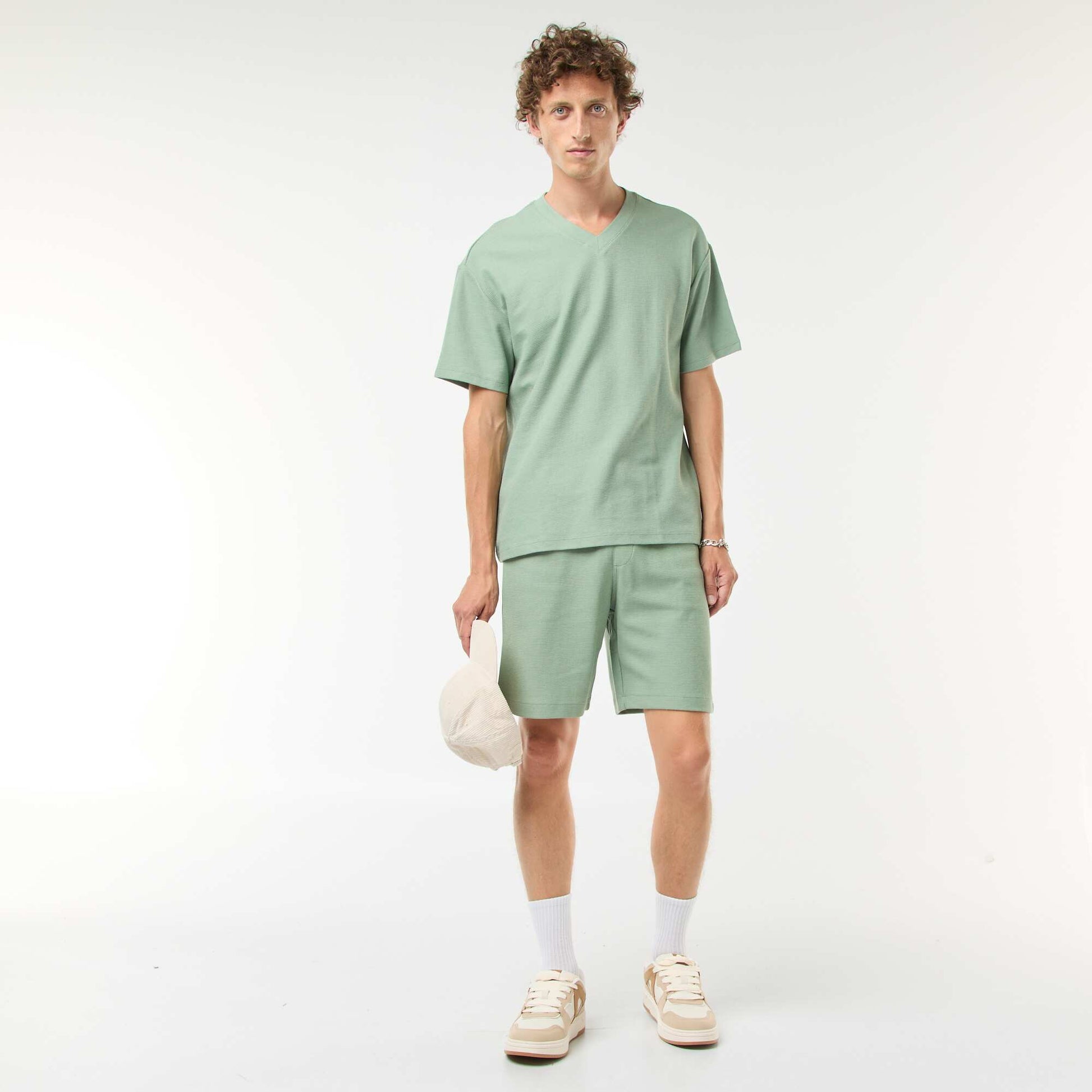 T-shirt en maille col V VERT