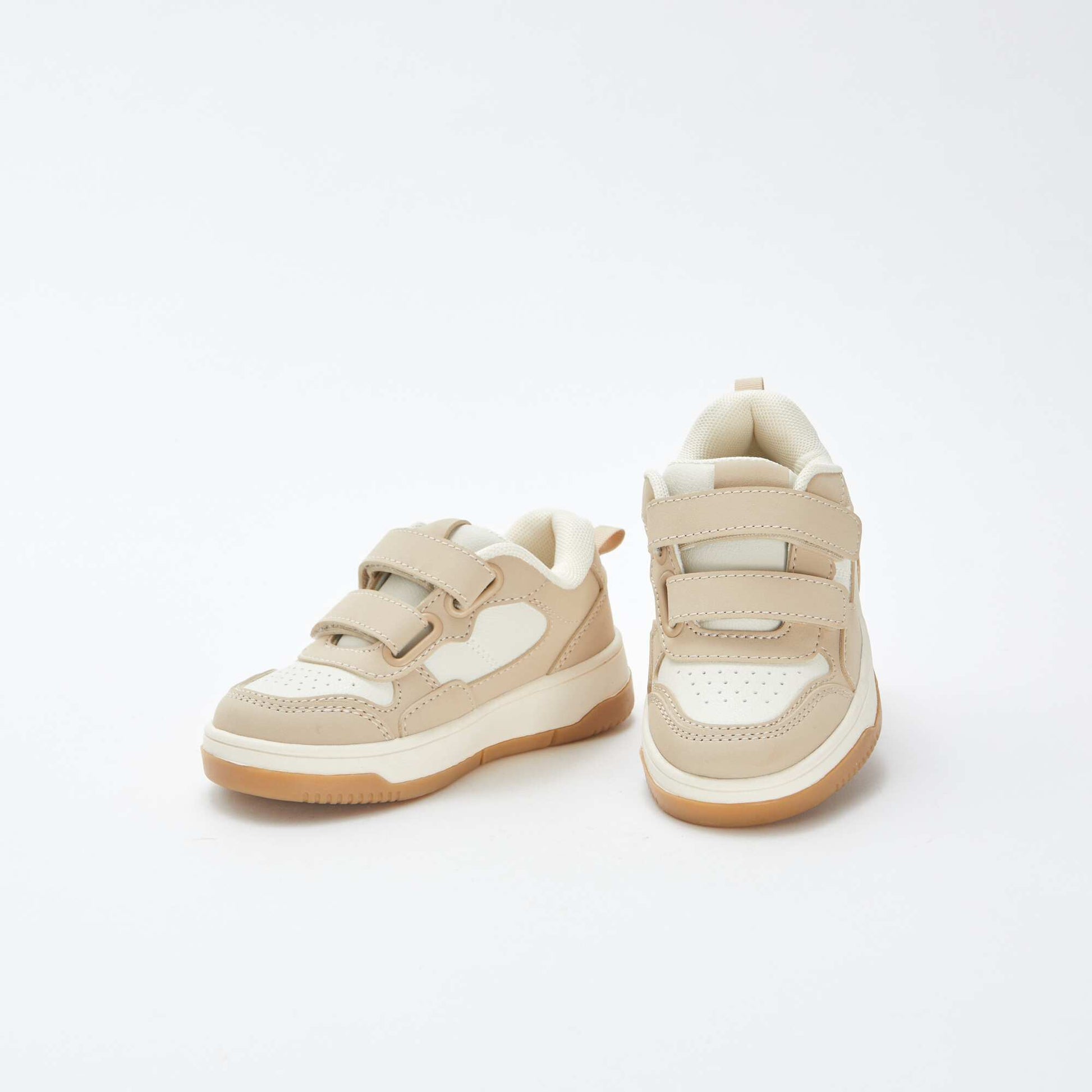 Baskets basses à scratchs type skate BEIGE
