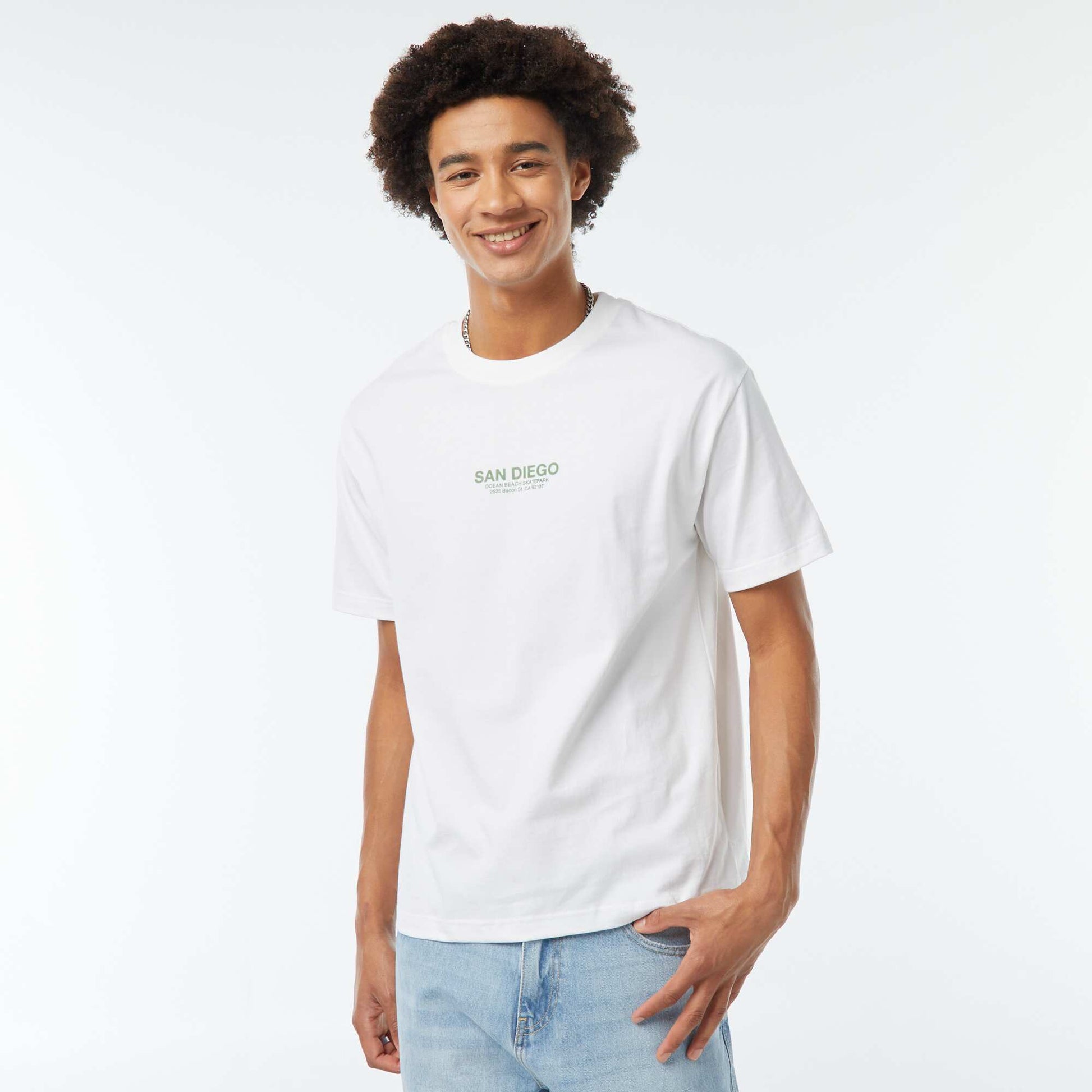 Tee-shirt imprimé poitrine BLANC
