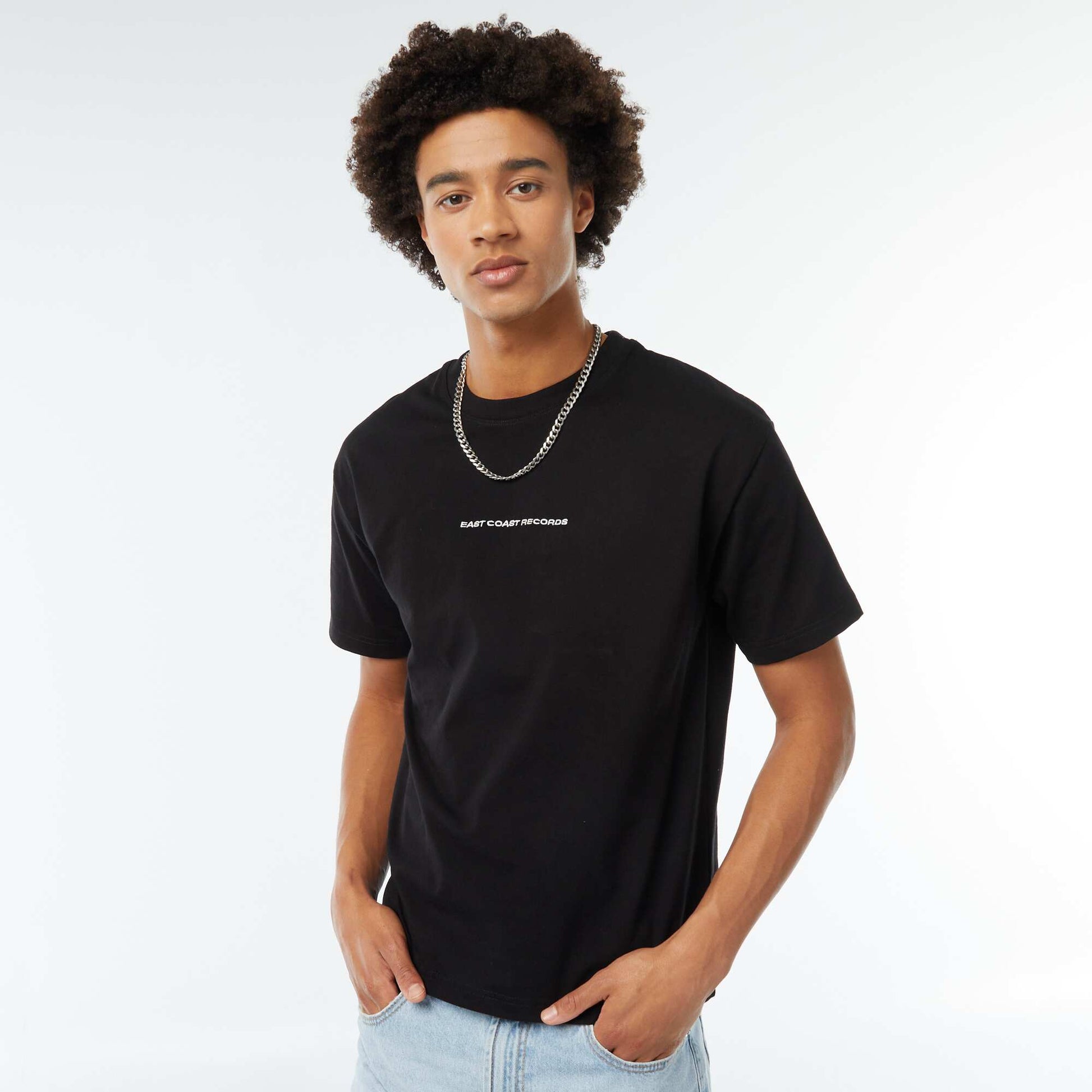 Tee-shirt imprimé poitrine NOIR
