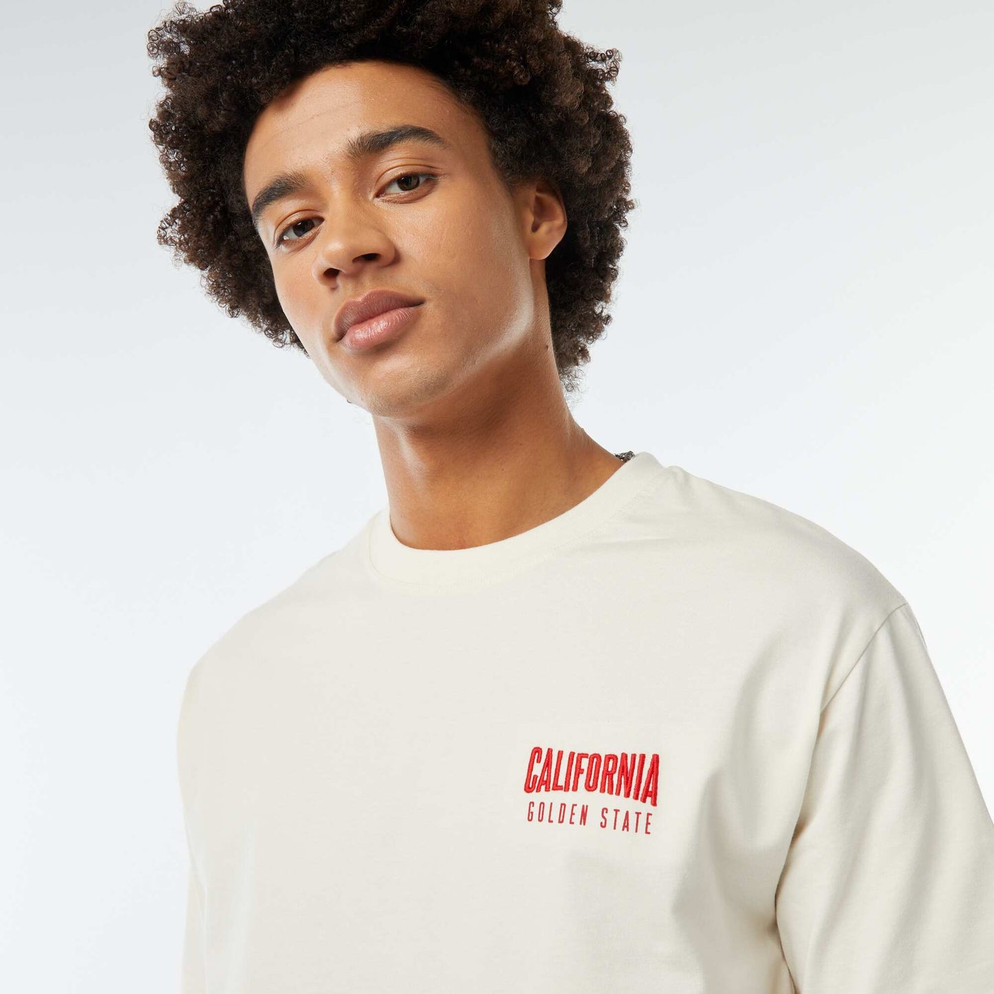 Tee-shirt imprimé poitrine BEIGE