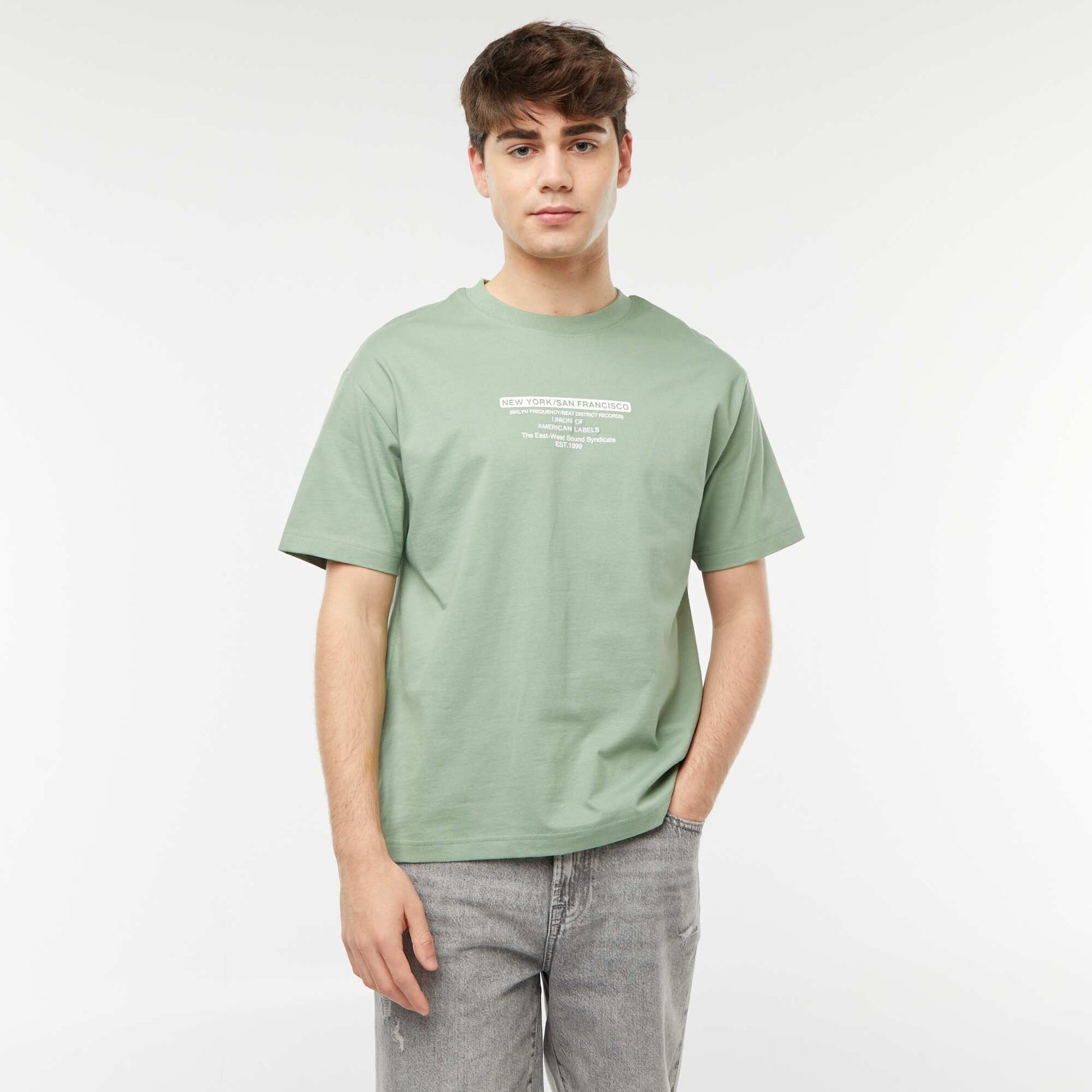 Tee-shirt imprimé poitrine VERT