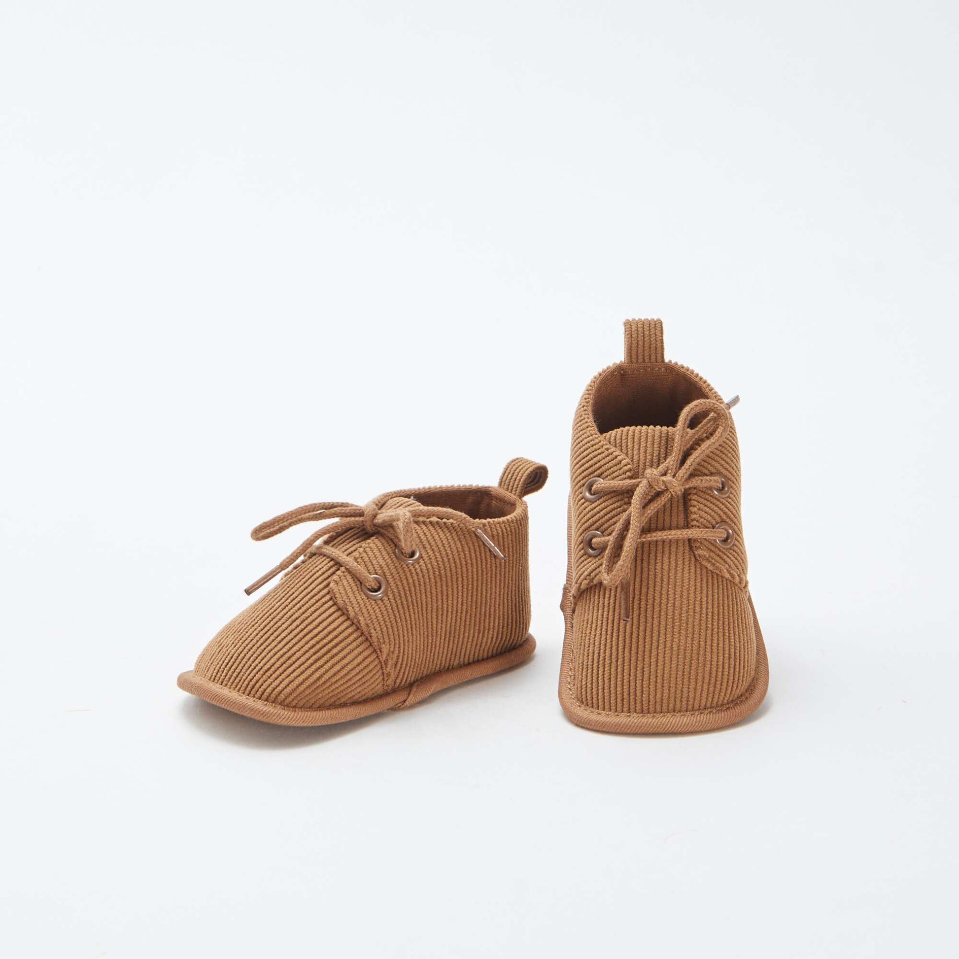 Chaussons à lacets MARRON