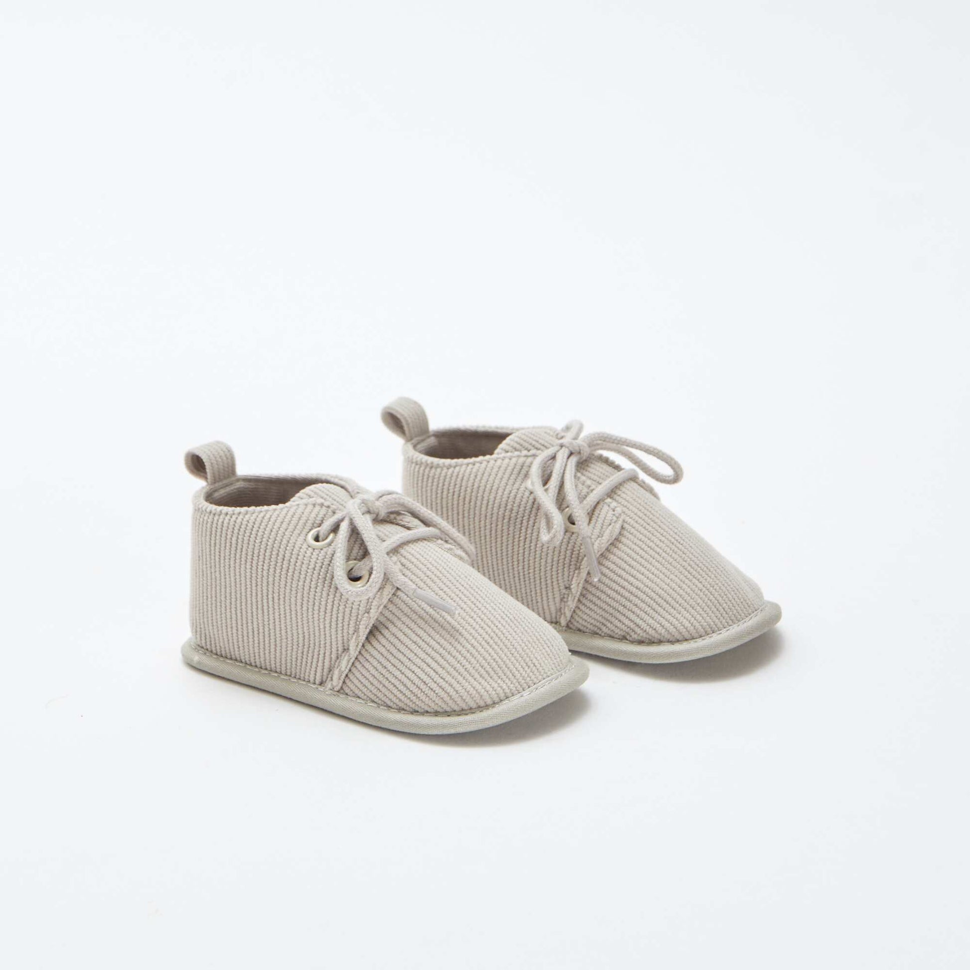 Chaussons à lacets GRIS