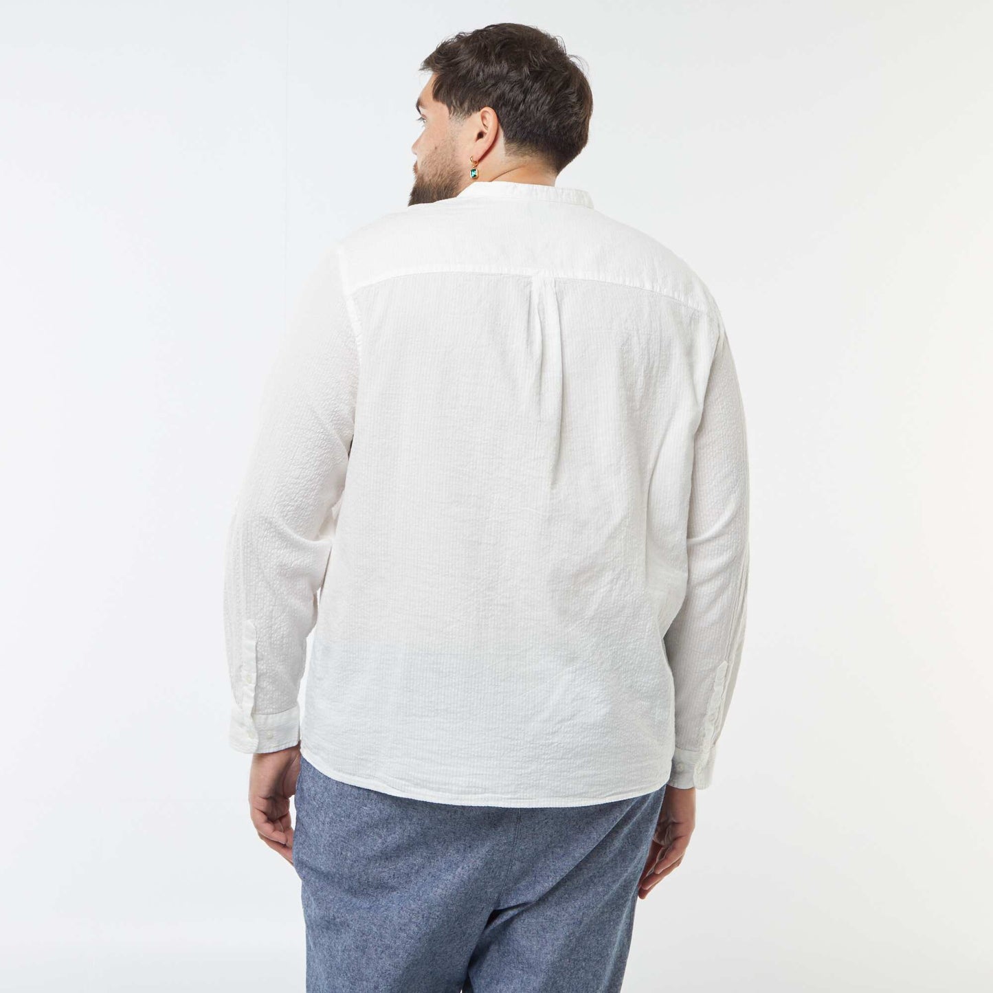 T-shirt à col tunisien matière type crépon BLANC