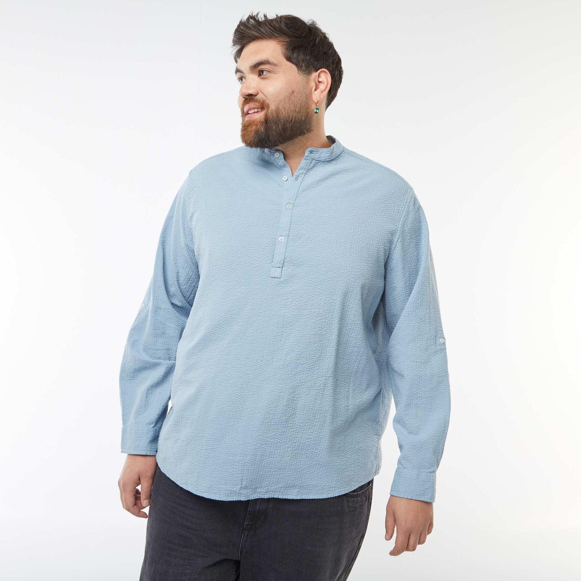 T-shirt à col tunisien matière type crépon BLEU