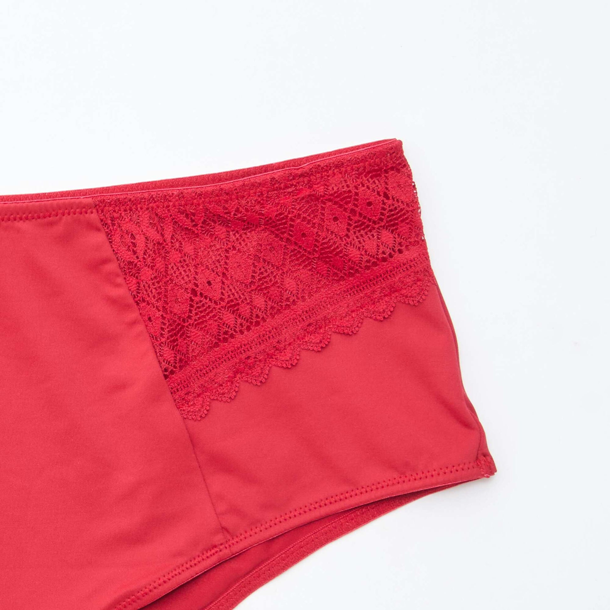 Culotte satinée avec dentelle ROUGE