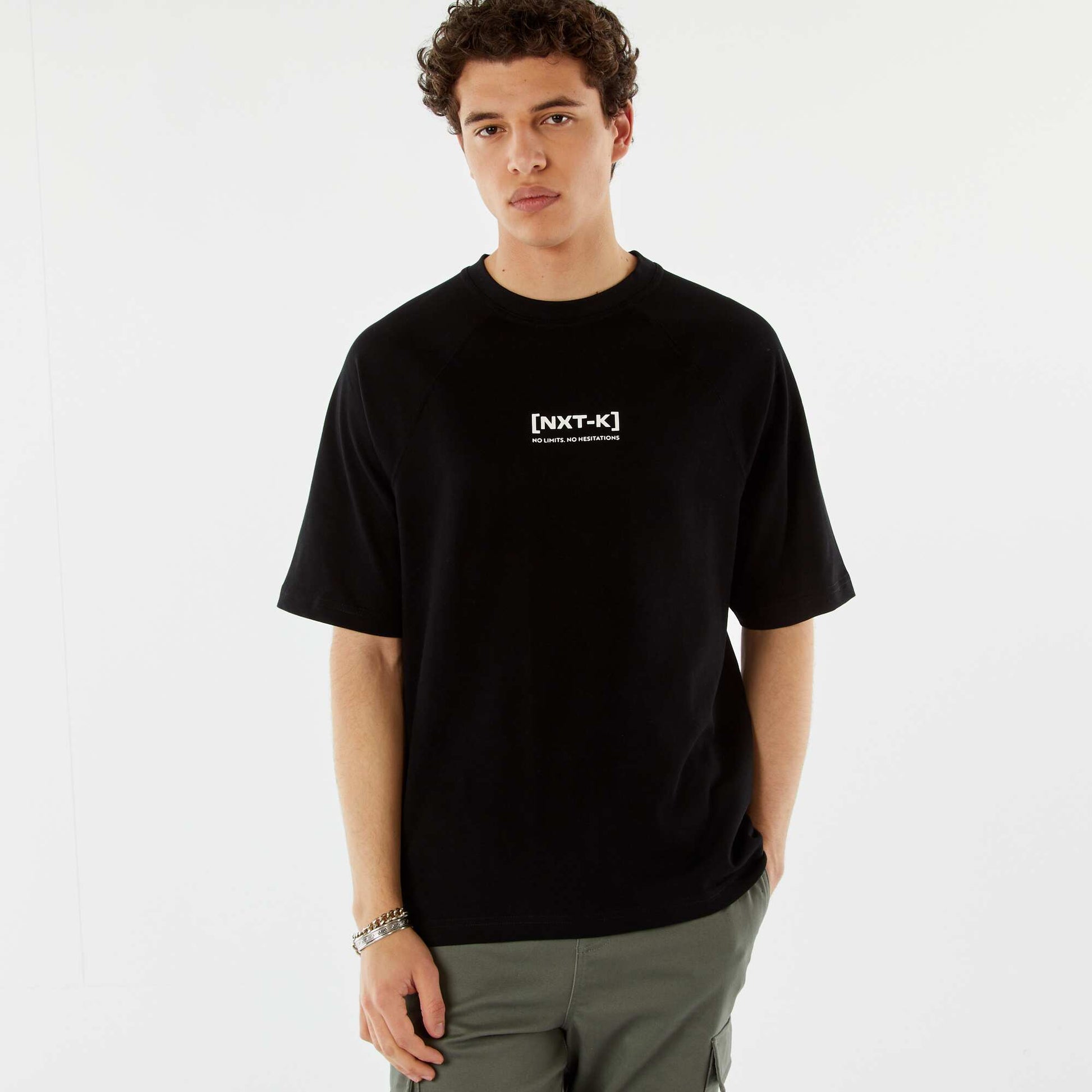 T-shirt manches courtes raglan imprimé NOIR