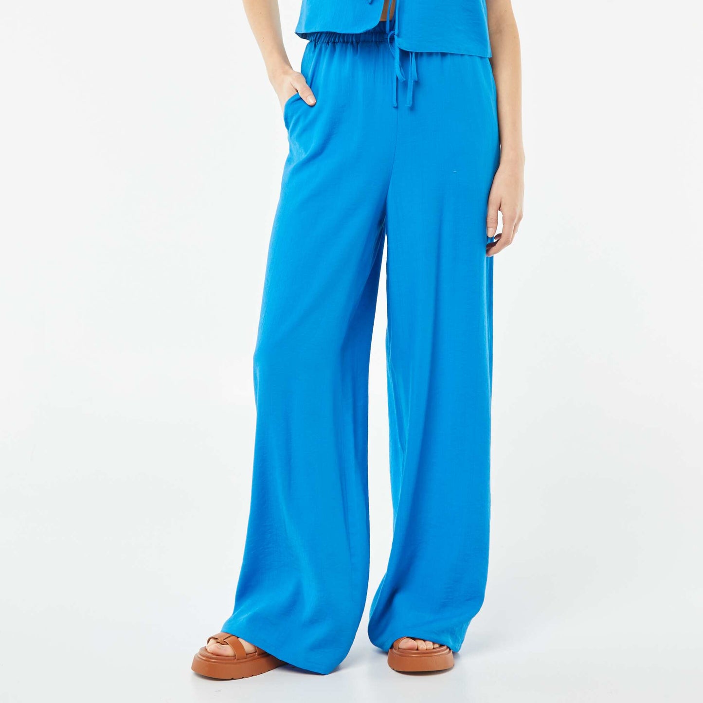 Pantalon large en matière crêpée avec 2 poches BLEU