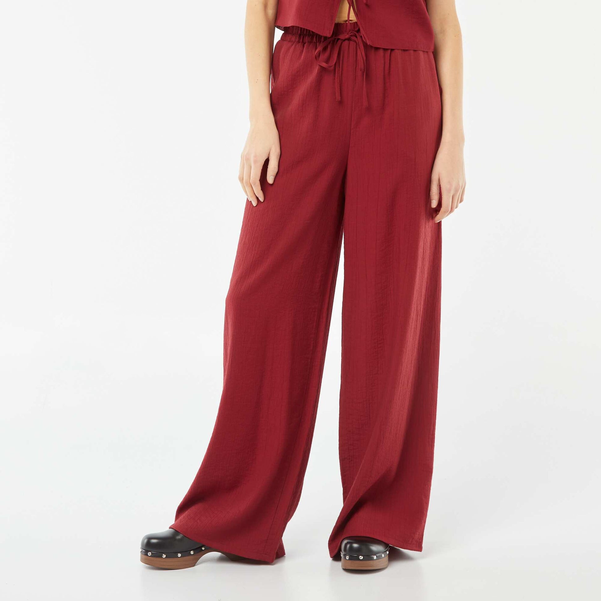 Pantalon large en matière crêpée avec 2 poches ROUGE