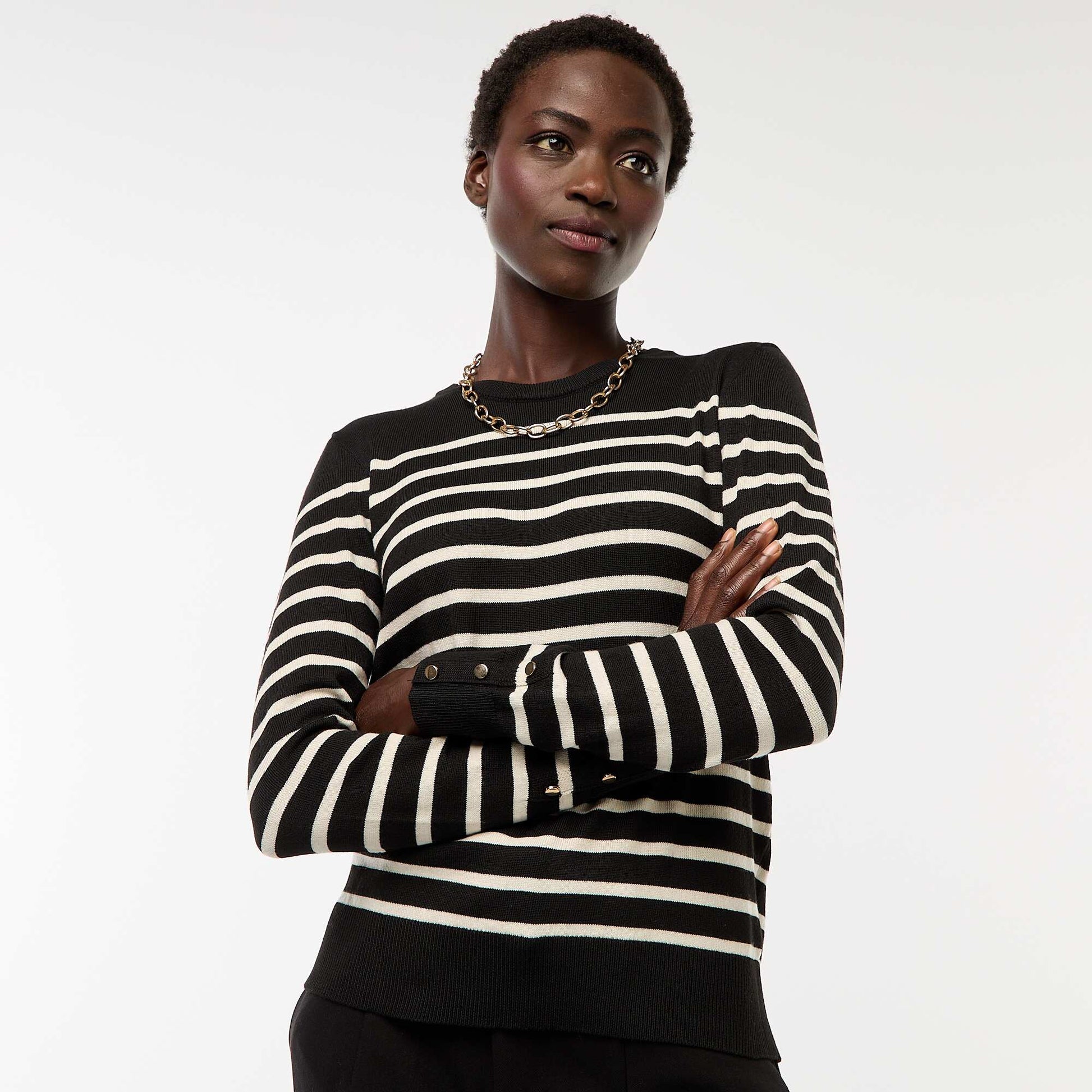 Pull en maille léger col rond NOIR