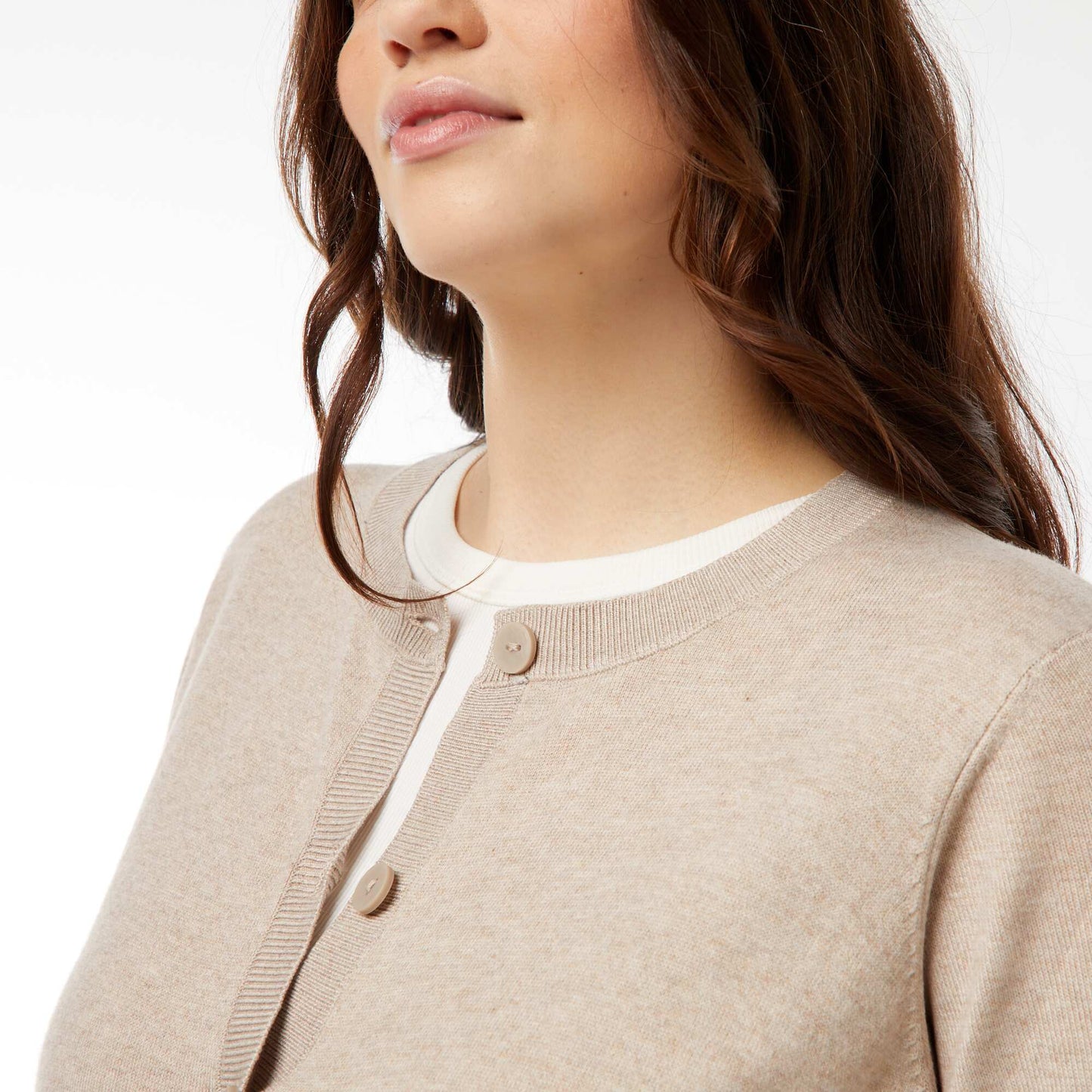 Gilet en maille fine jauge avec ouverture boutonnée BEIGE