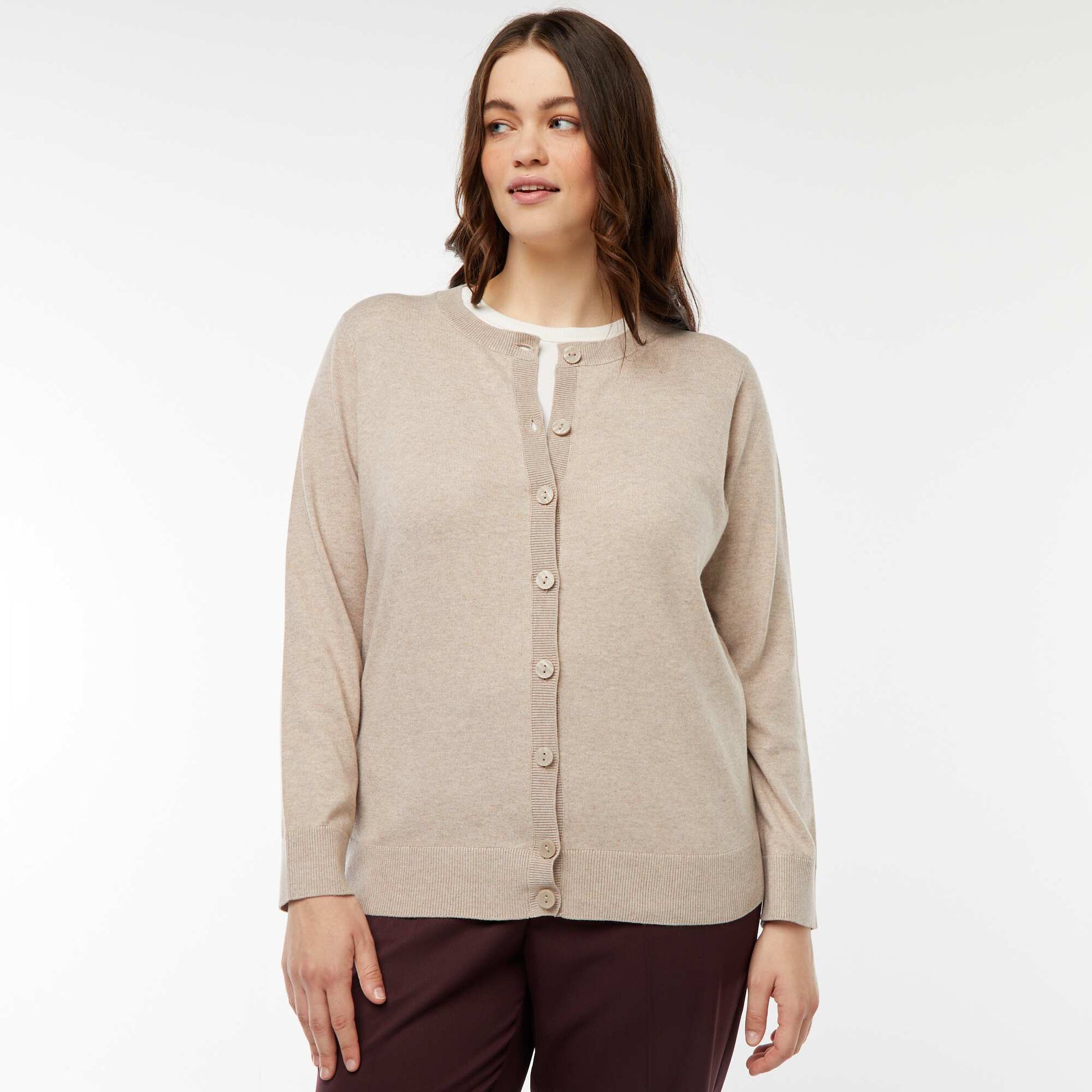 Gilet en maille fine jauge avec ouverture boutonnée BEIGE