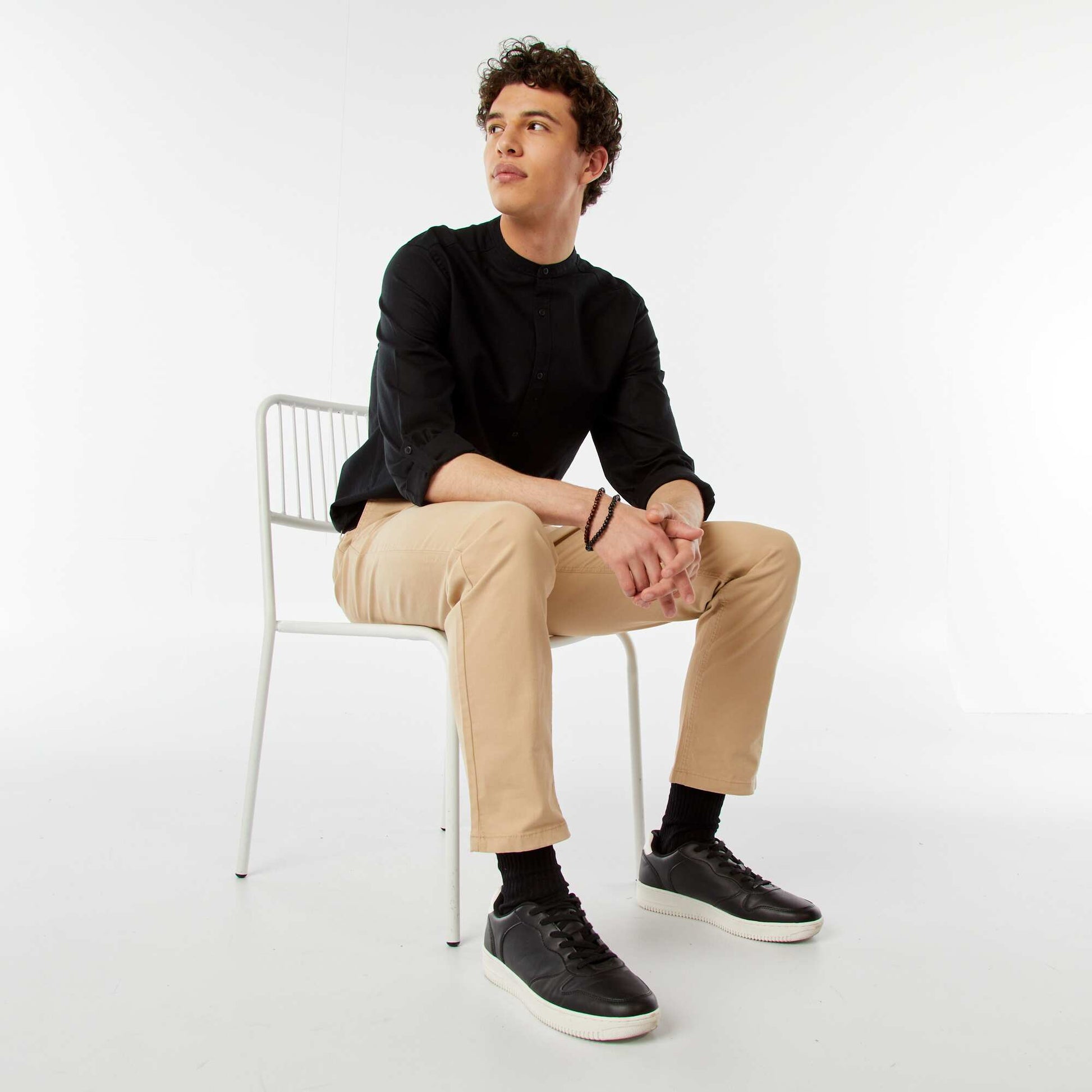 Chemise unie avec col mao et manches retroussables NOIR