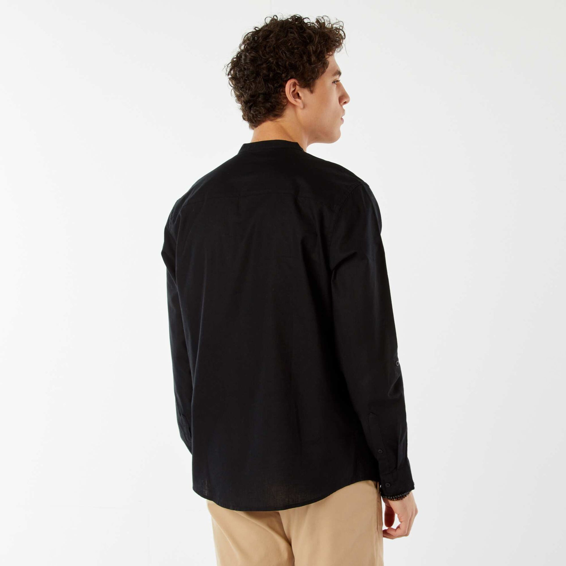 Chemise unie avec col mao et manches retroussables NOIR