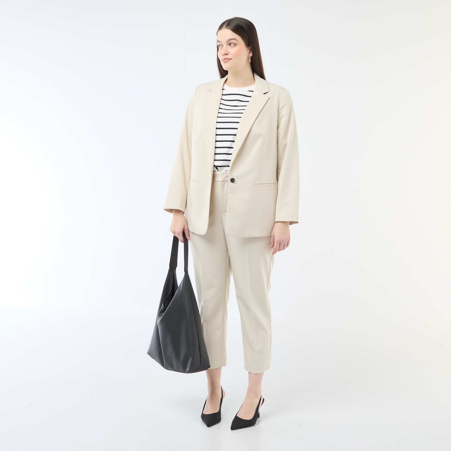 Pantalon cigarette avec ouverture par crochet et zippée BEIGE