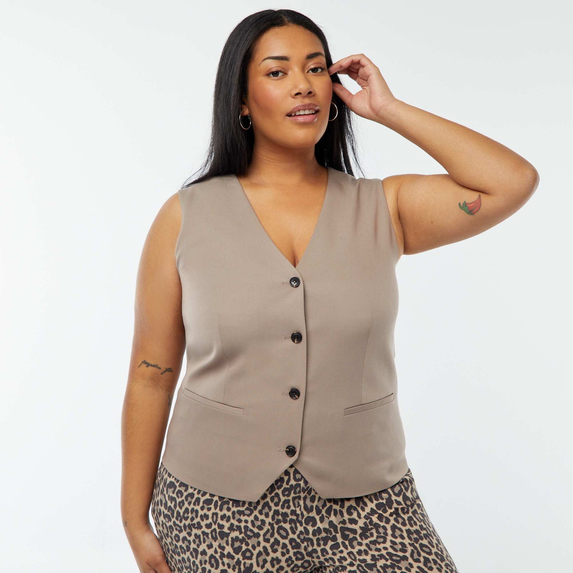 Veste sans manches avec ouverture boutonnée BEIGE
