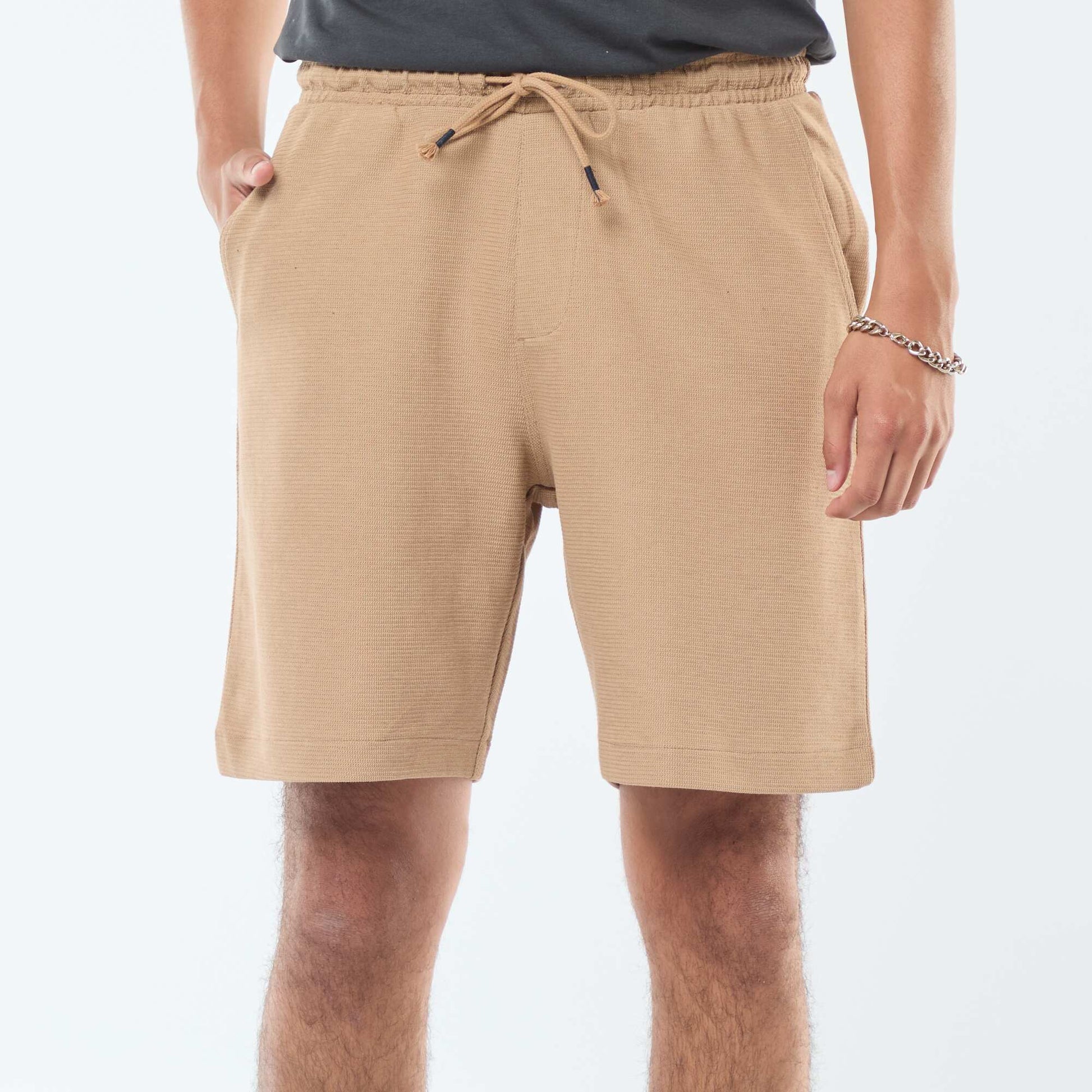 Short de sport avec poches en maille fantaisie BEIGE