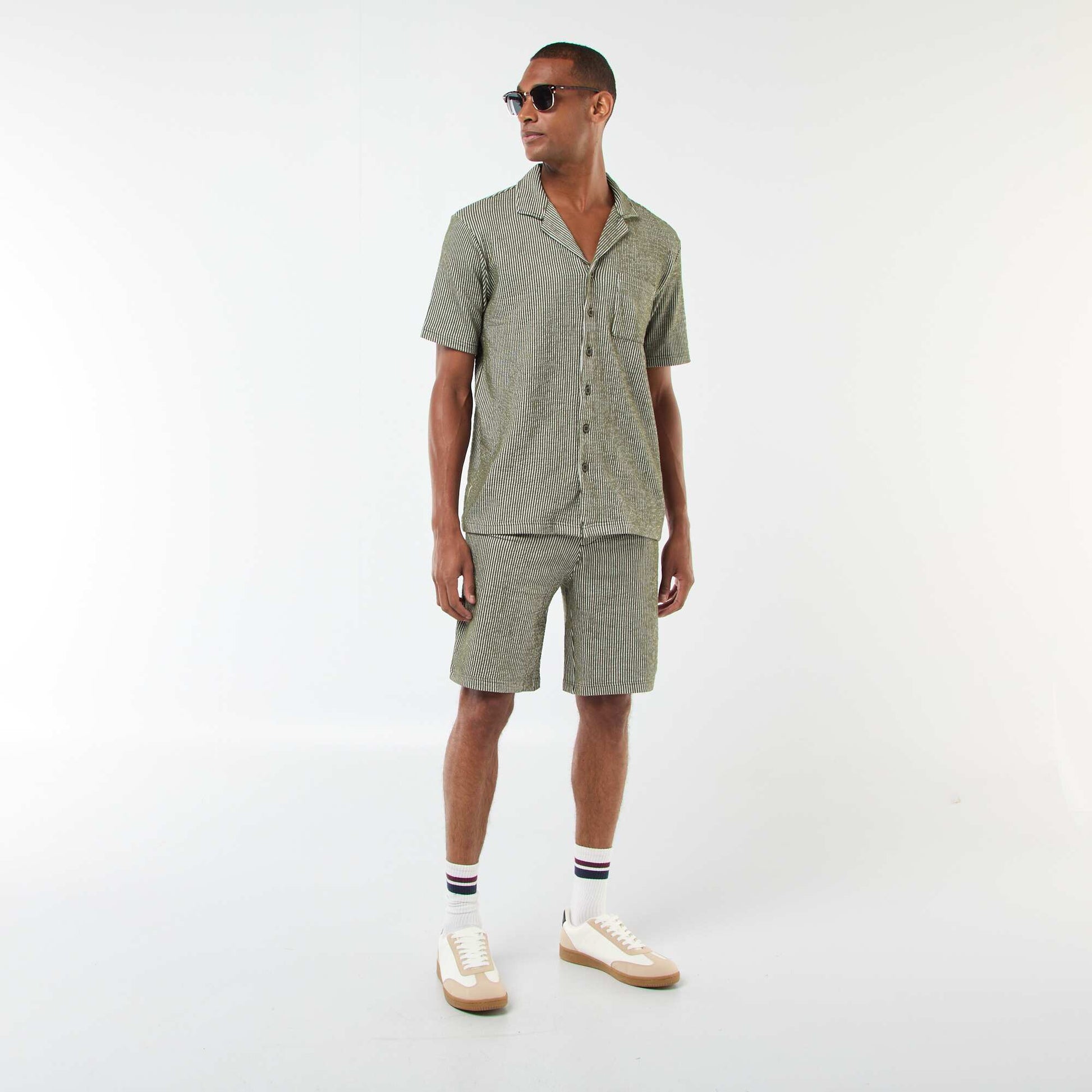 Bermuda matière type crépon à rayures VERT