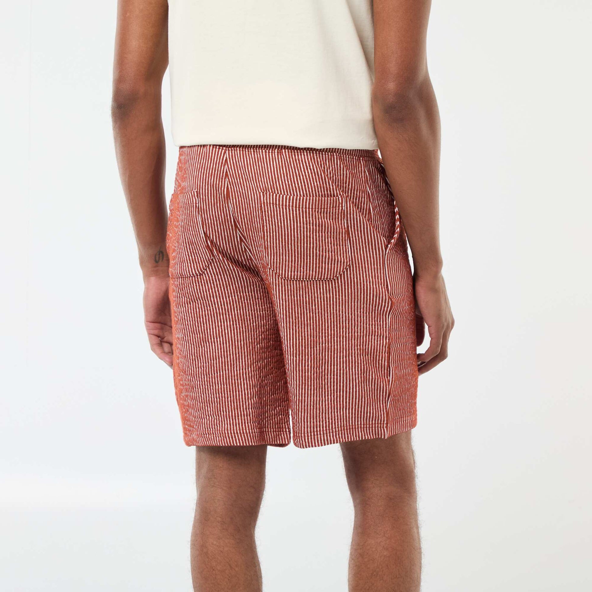 Bermuda matière type crépon à rayures MARRON