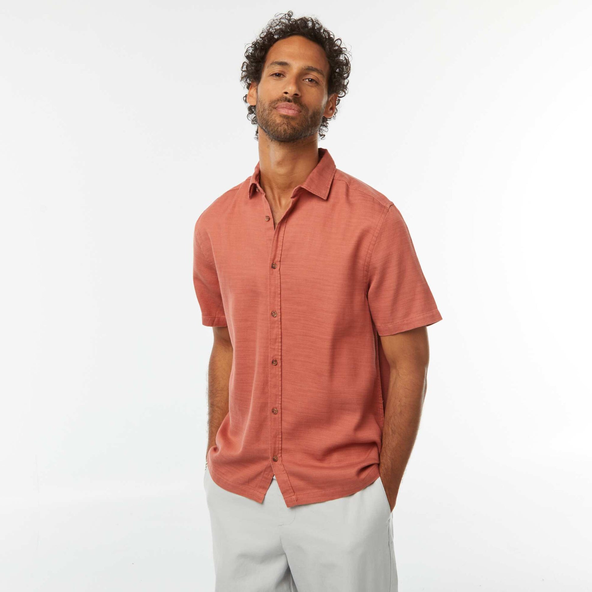Chemise manches courtes unies ROUGE