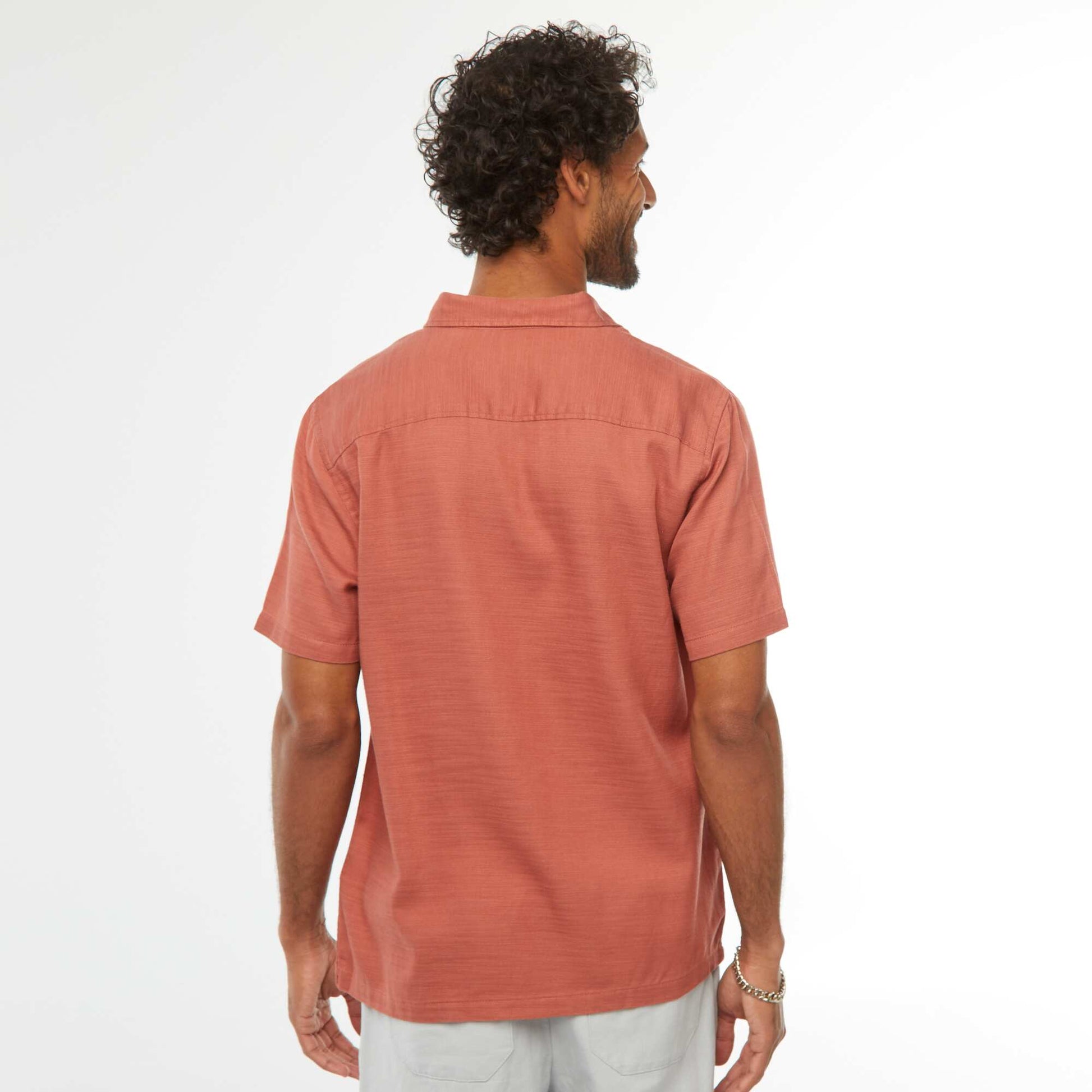 Chemise manches courtes unies ROUGE