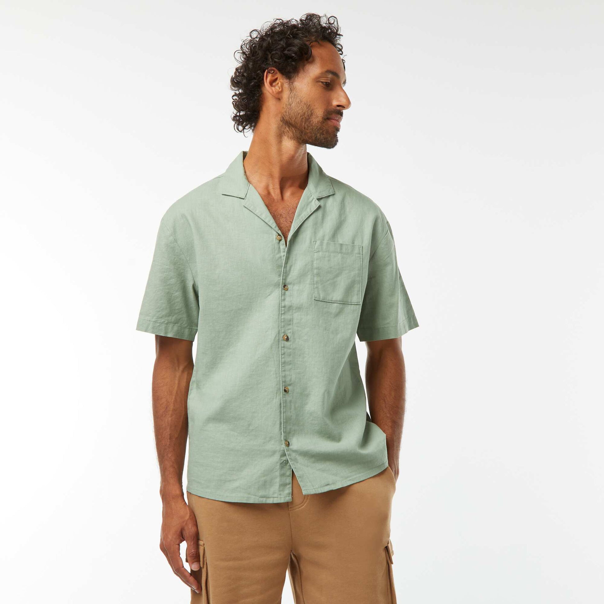 Chemise manches courtes avec poche poitrine VERT