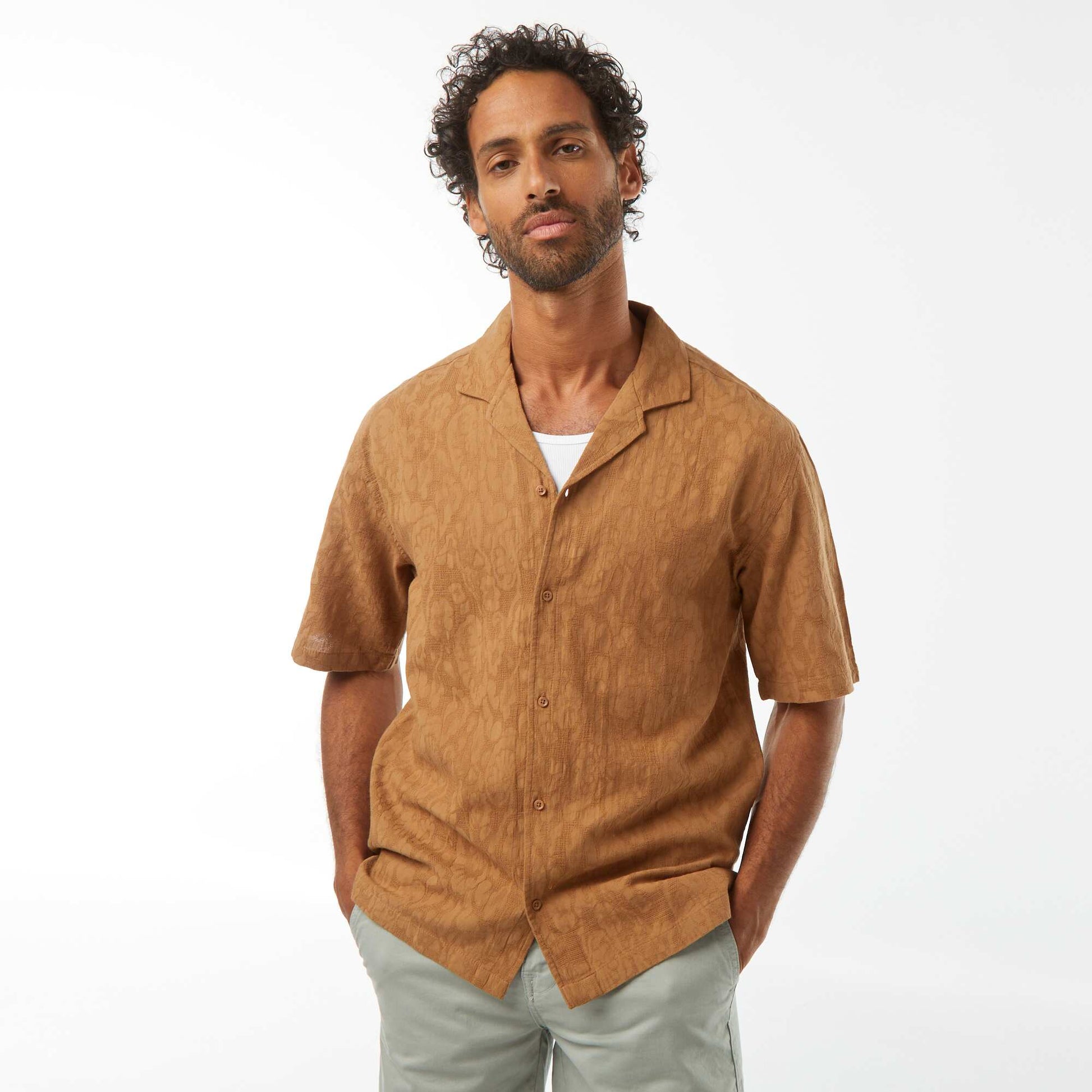 Chemise manches courtes avec broderies BEIGE