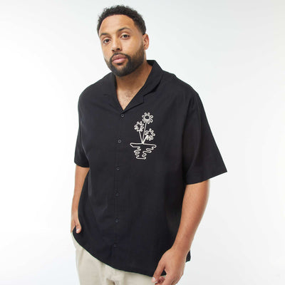 Chemise manches courtes avec broderies fantaisies devant NOIR