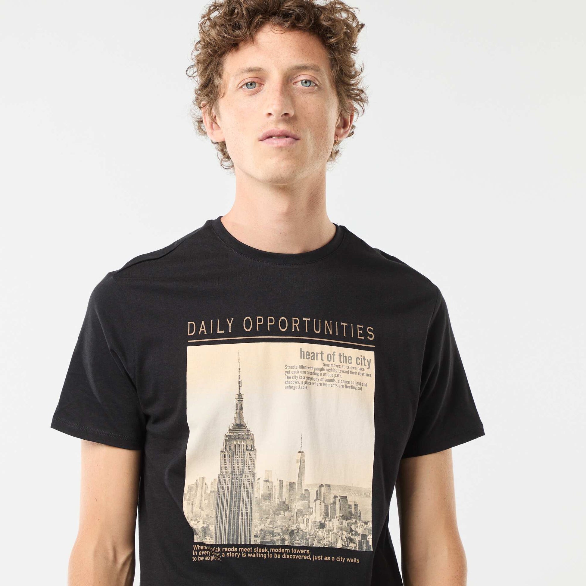 Tee-shirt manches courtes imprimé NOIR